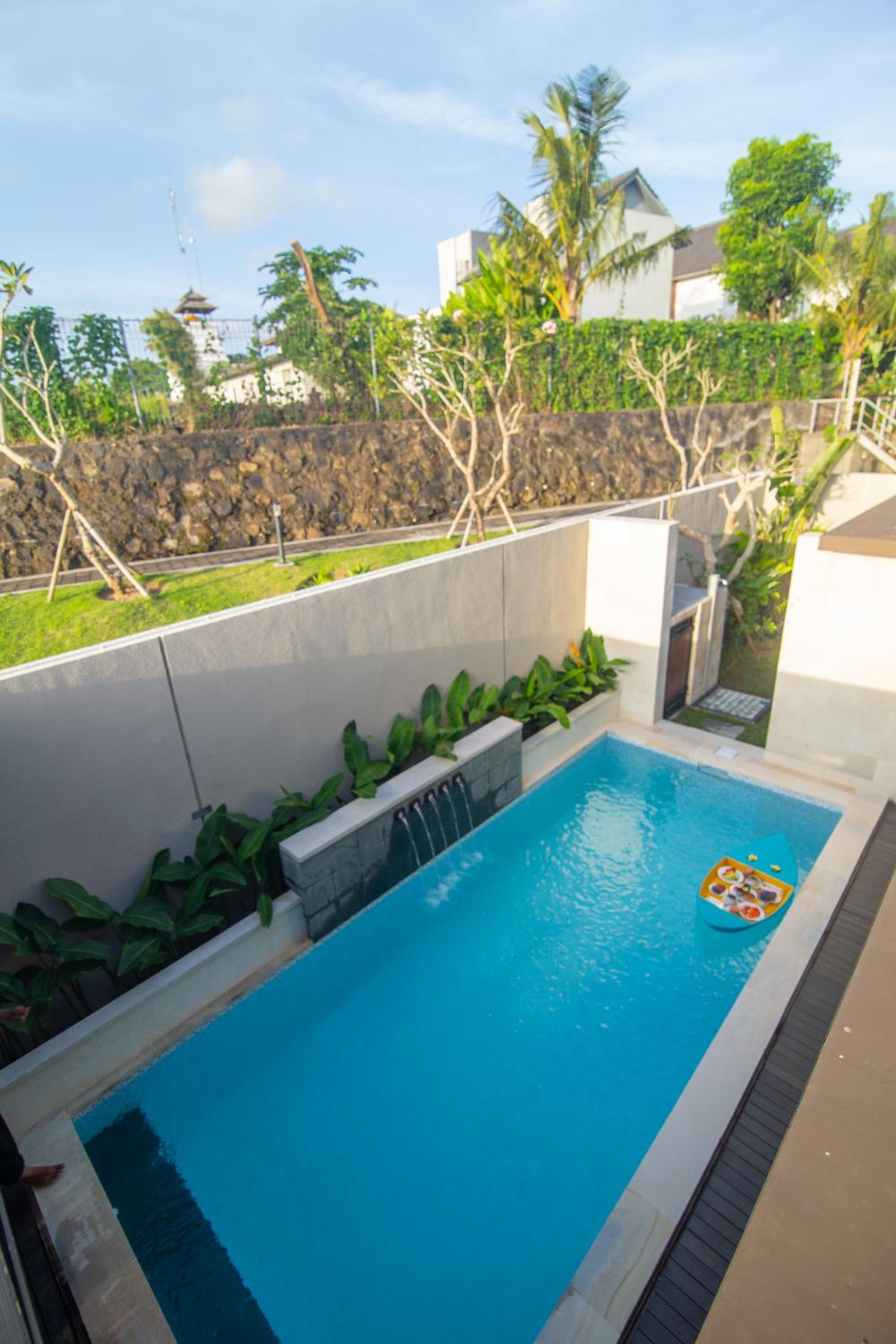 Four-Bedroom Villa with Private Pool - Photo 26
