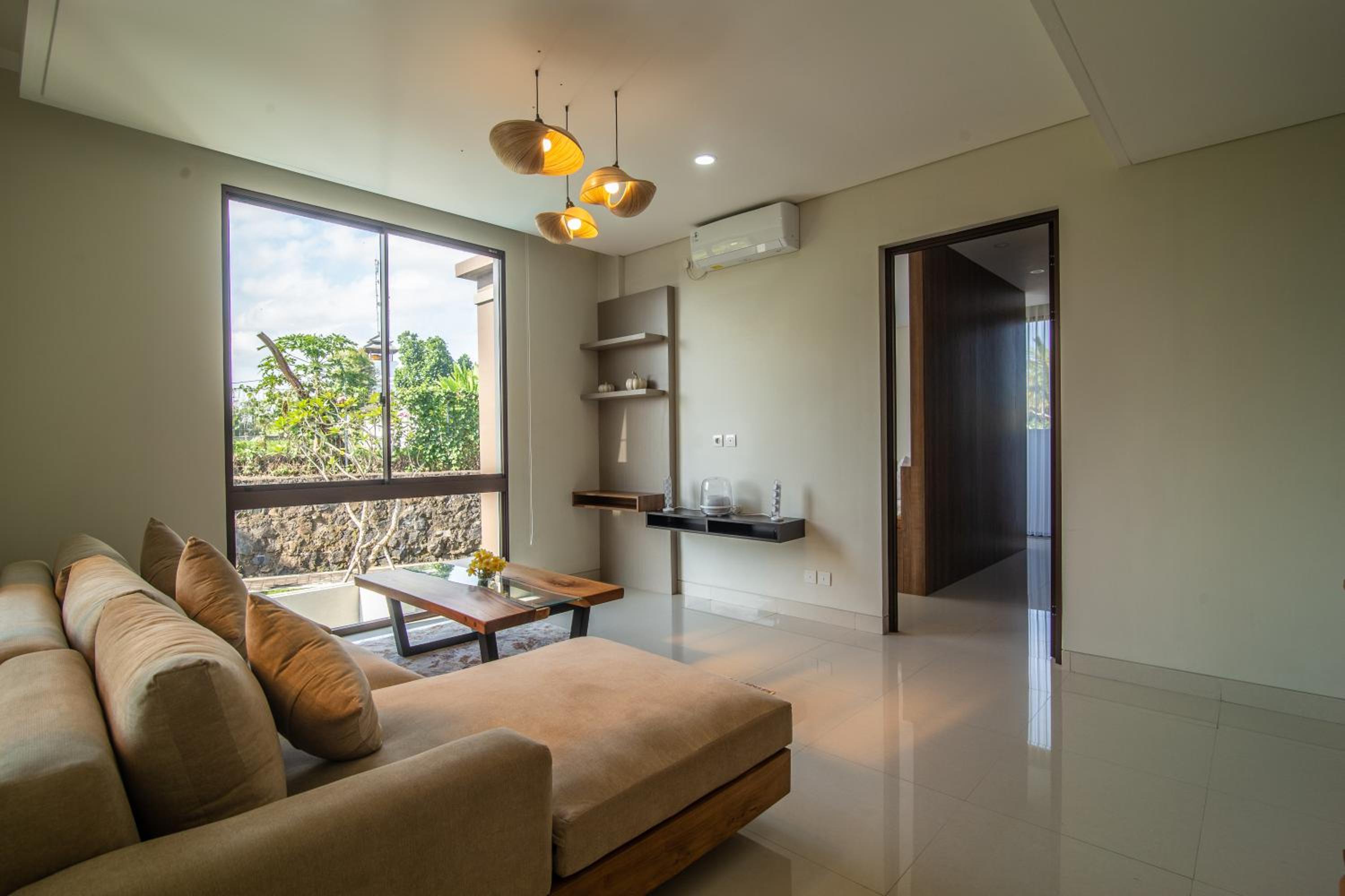 Four-Bedroom Villa with Private Pool - Photo 16