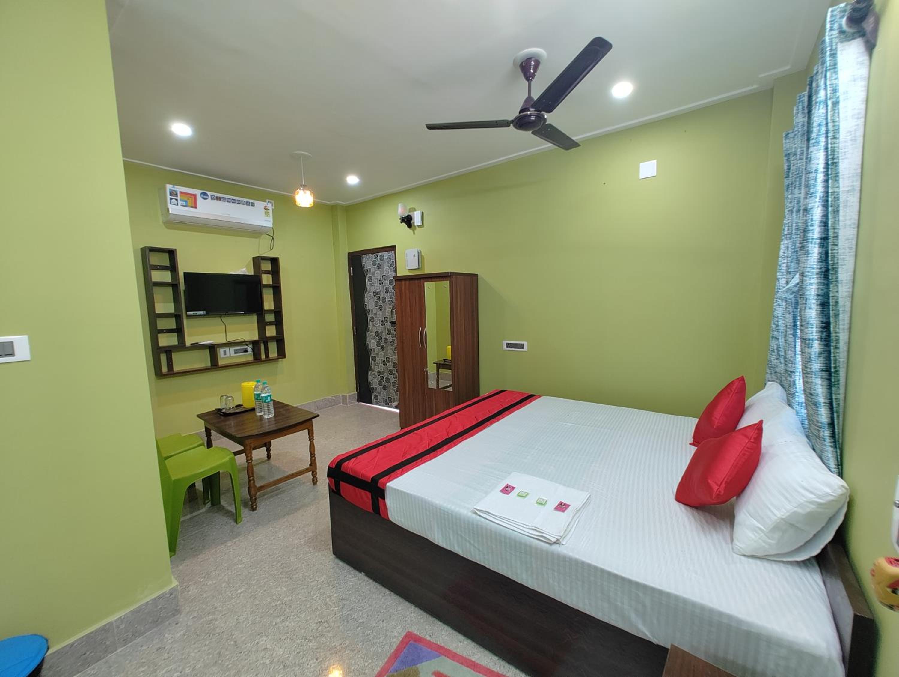 Standard Double Room With Fan photo 1