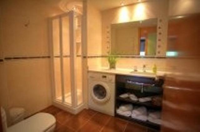 One-Bedroom Apartment (2 Adults) - Photo 7