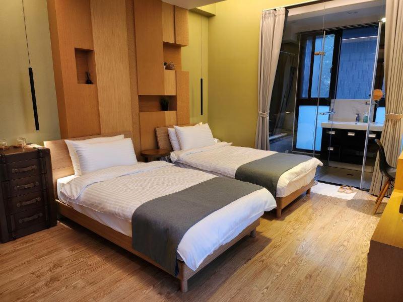 Double Room With 2 Single Beds
