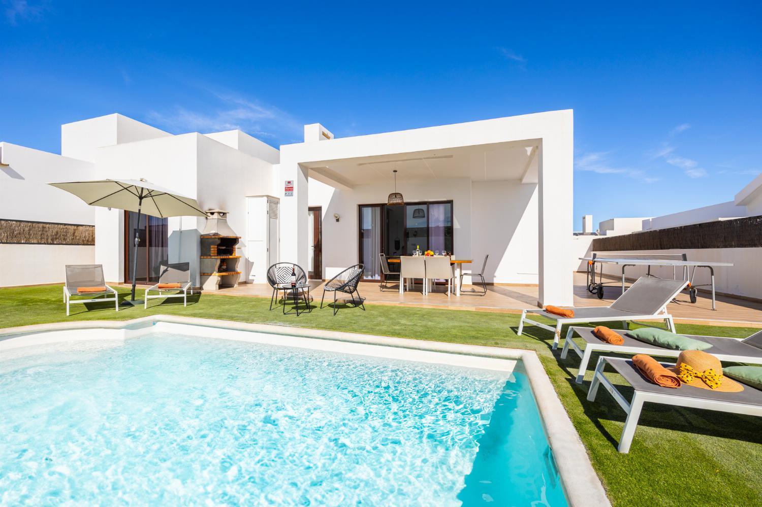 Villa de Tres Habitaciones
