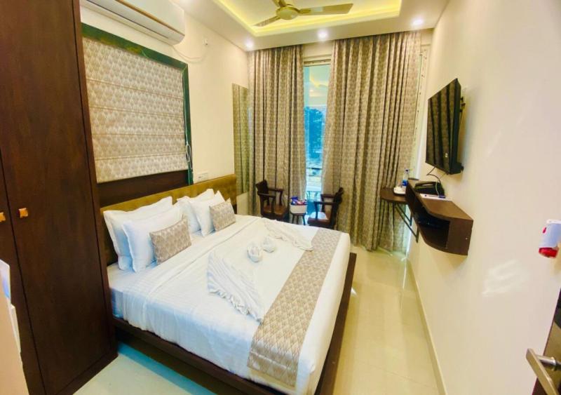 Double Bedroom