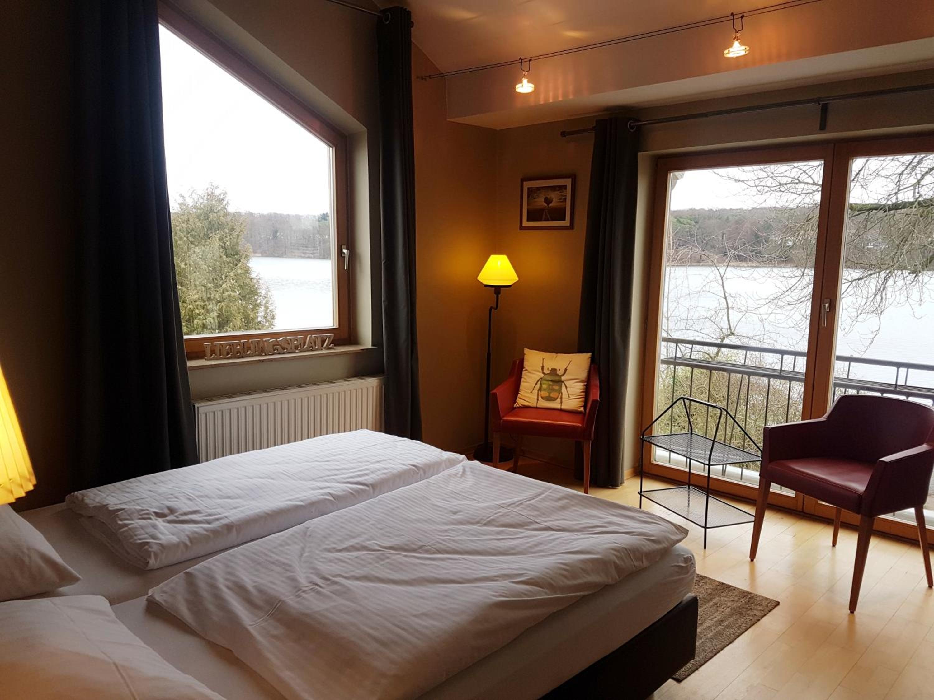 Double Room with Lake View photo 1