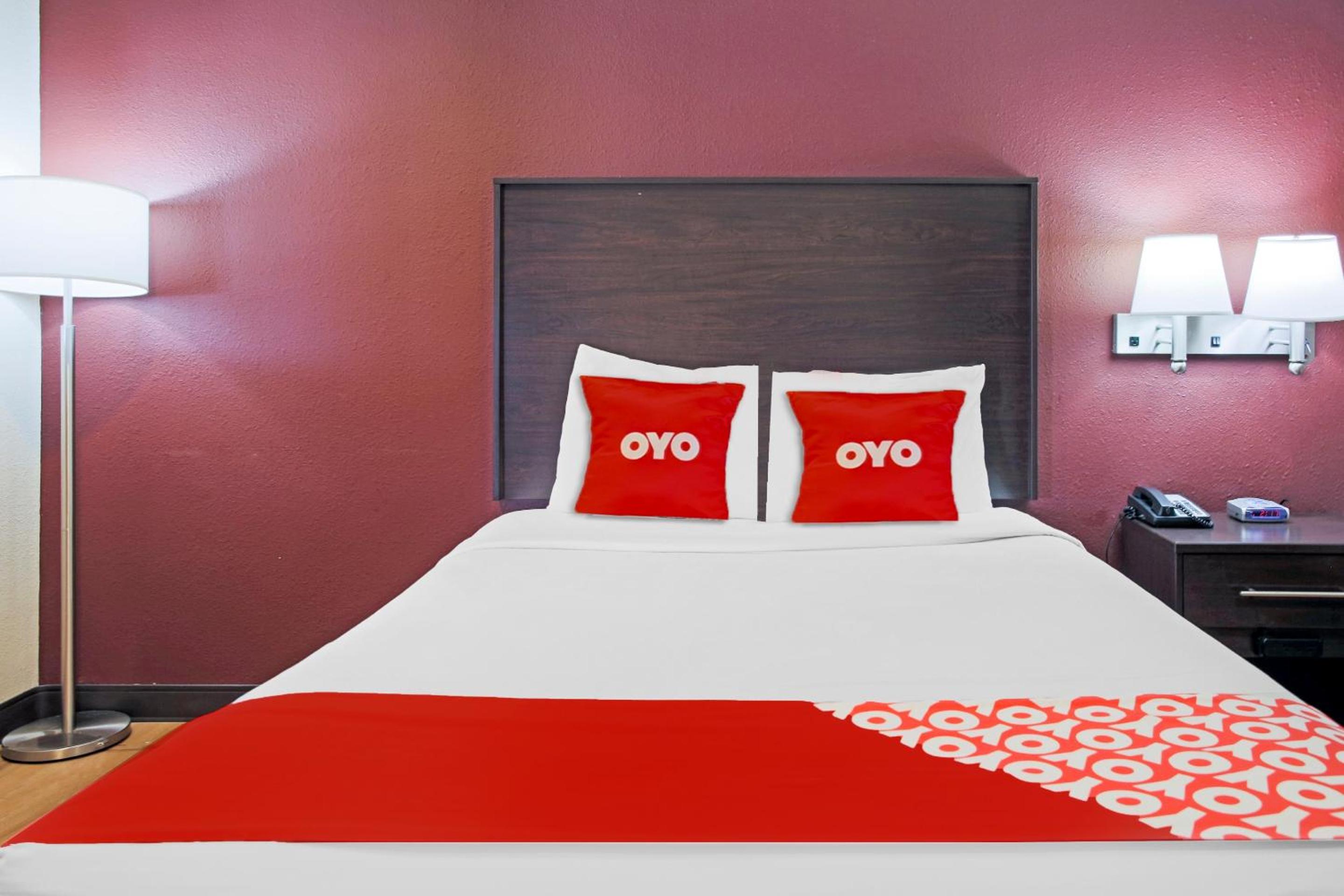 Queen Room with Two Queen Beds - Disability Access photo 1