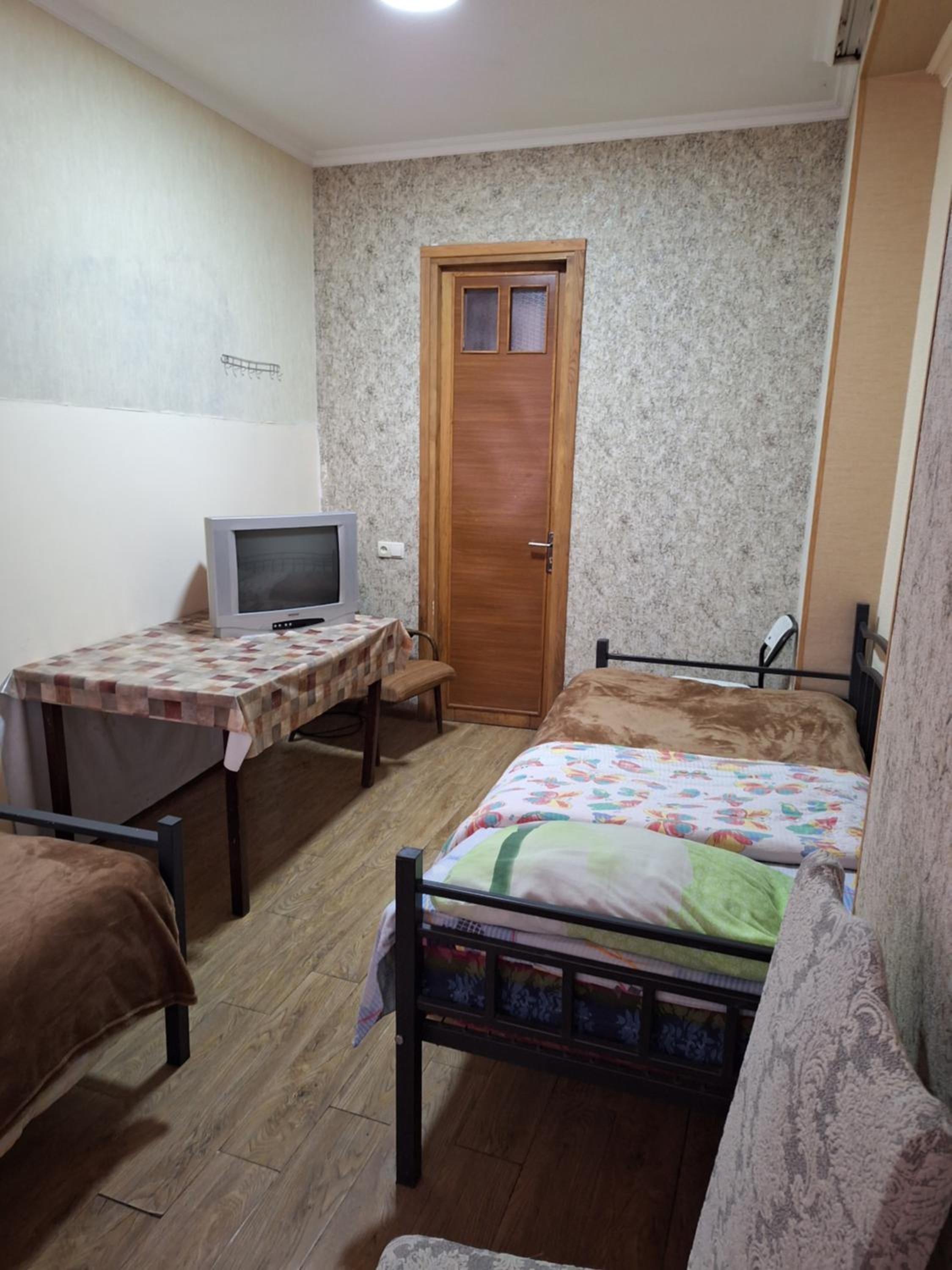 Twin Room with Shower photo 2