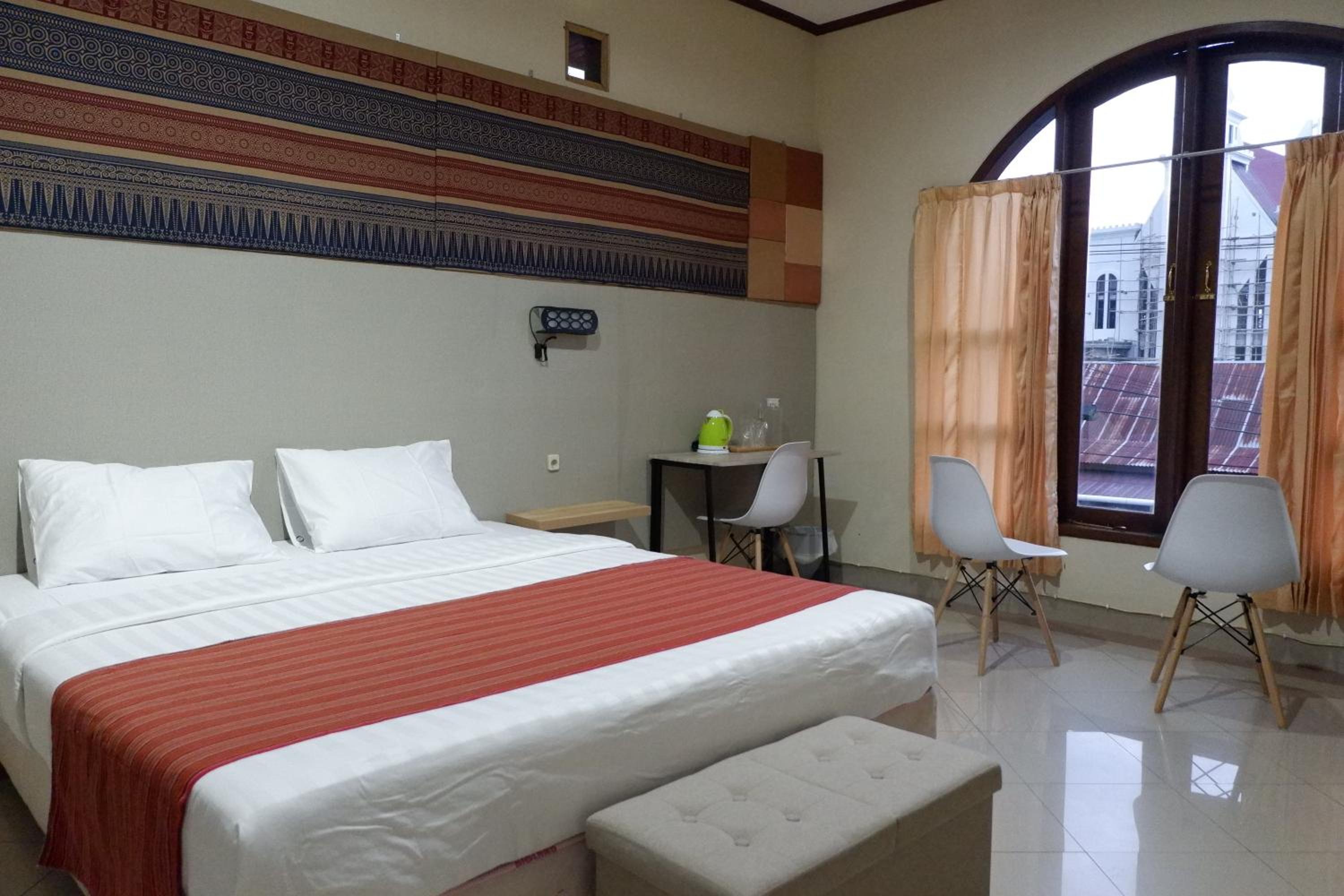 Deluxe Room (2 Adults + 1 Child) photo 1
