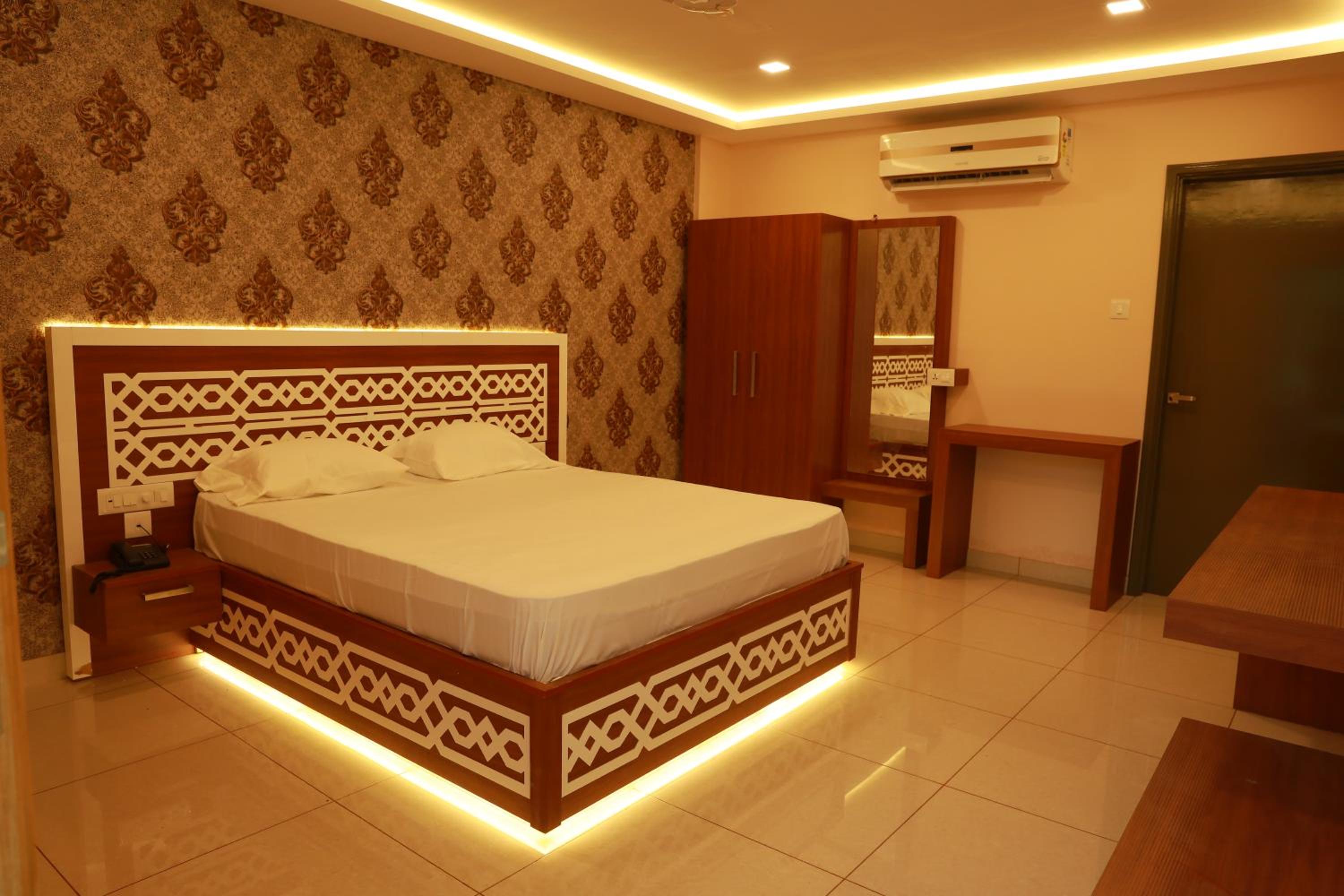 Deluxe Suite