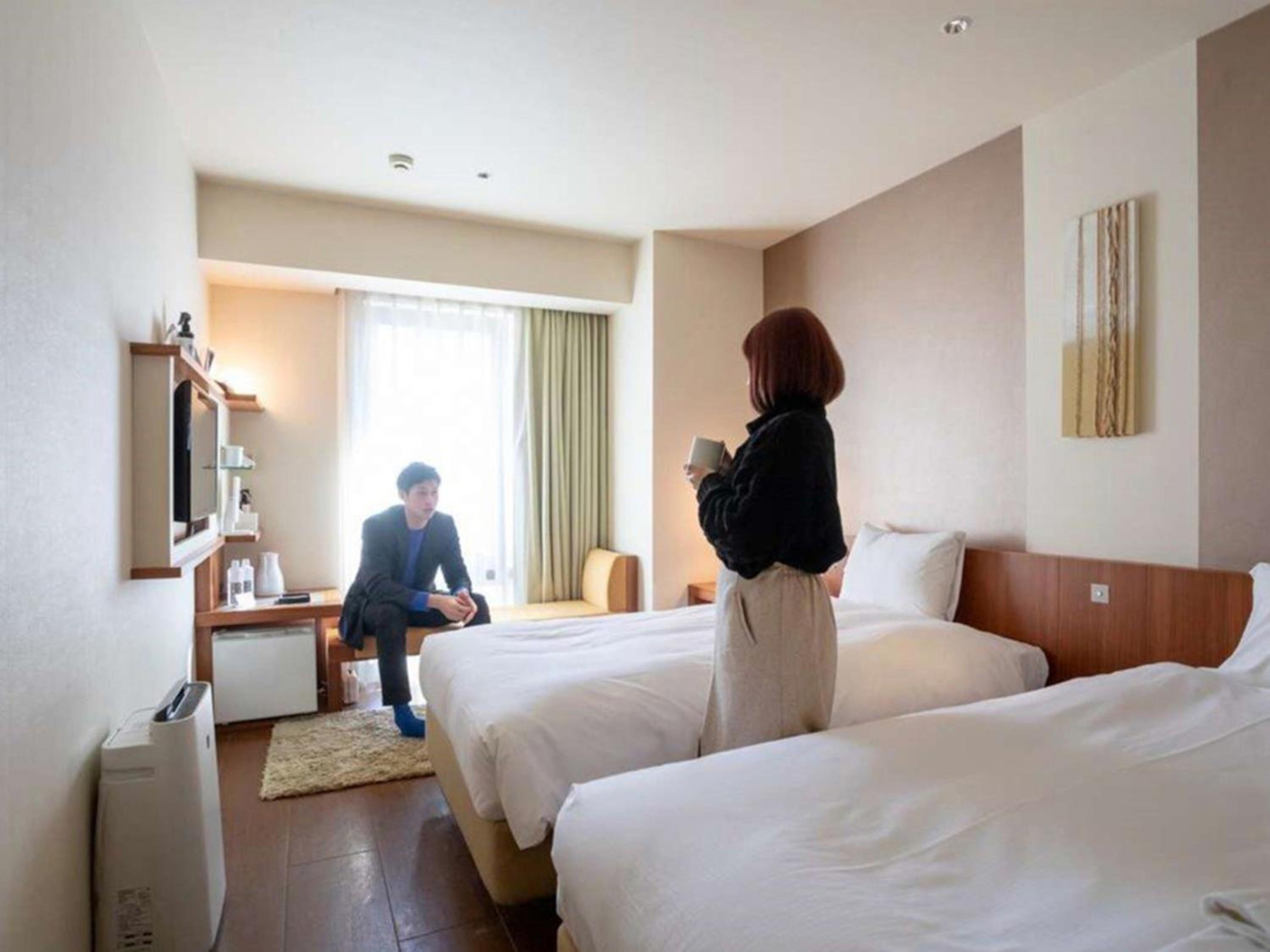 Twin Room - Non-Smoking photo 3
