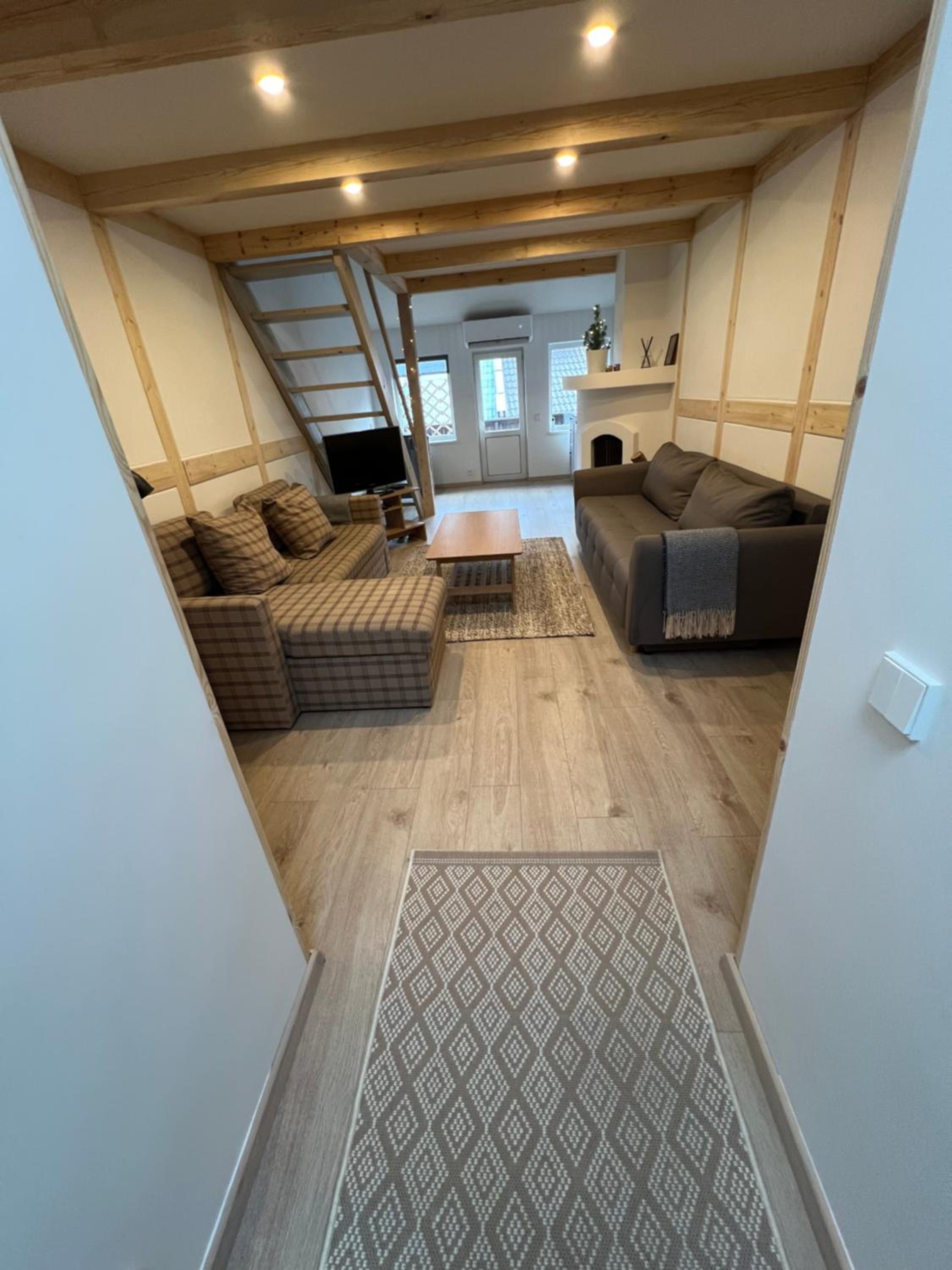 Apartment photo 3