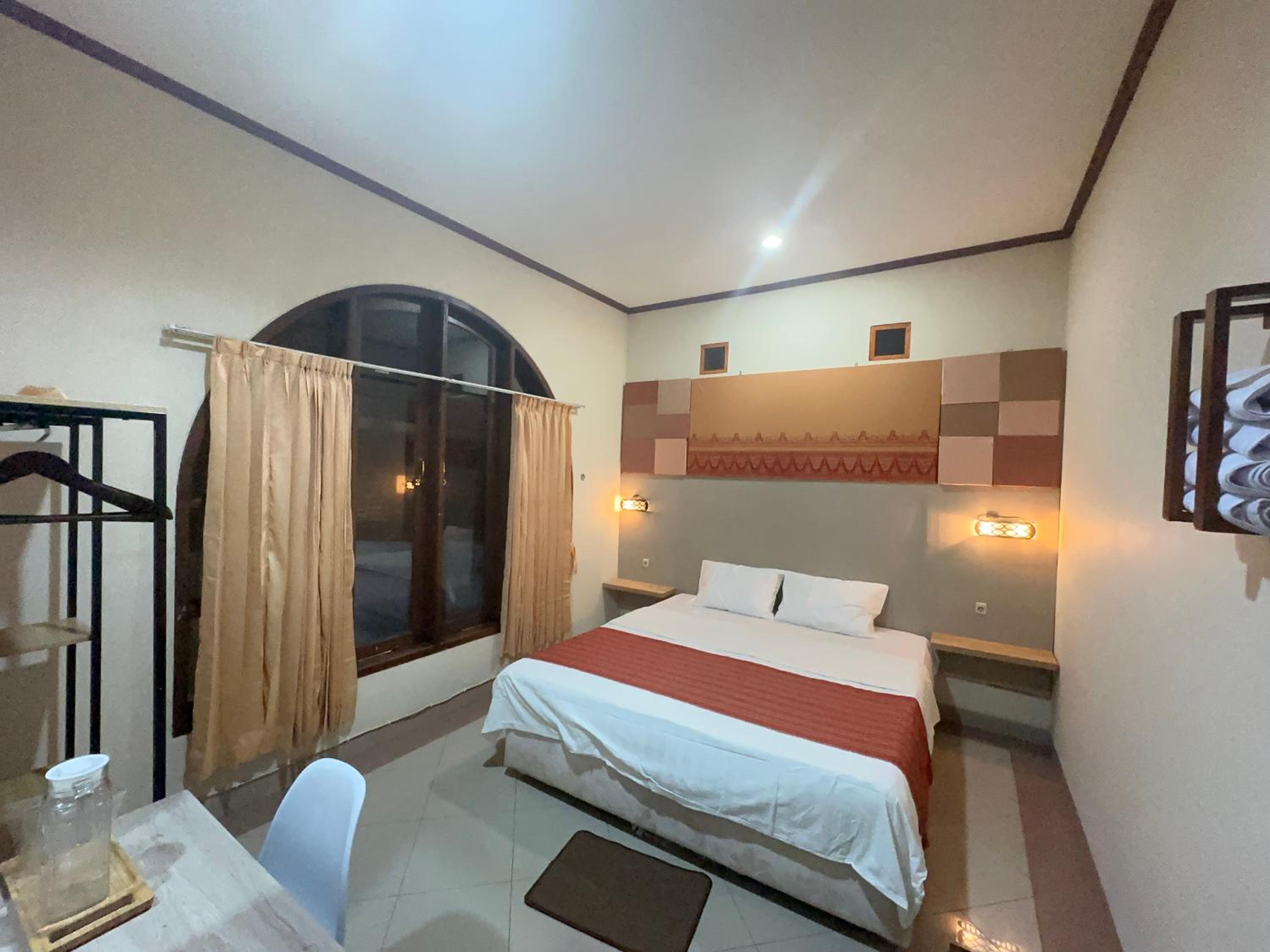 Budget Double Room photo 1