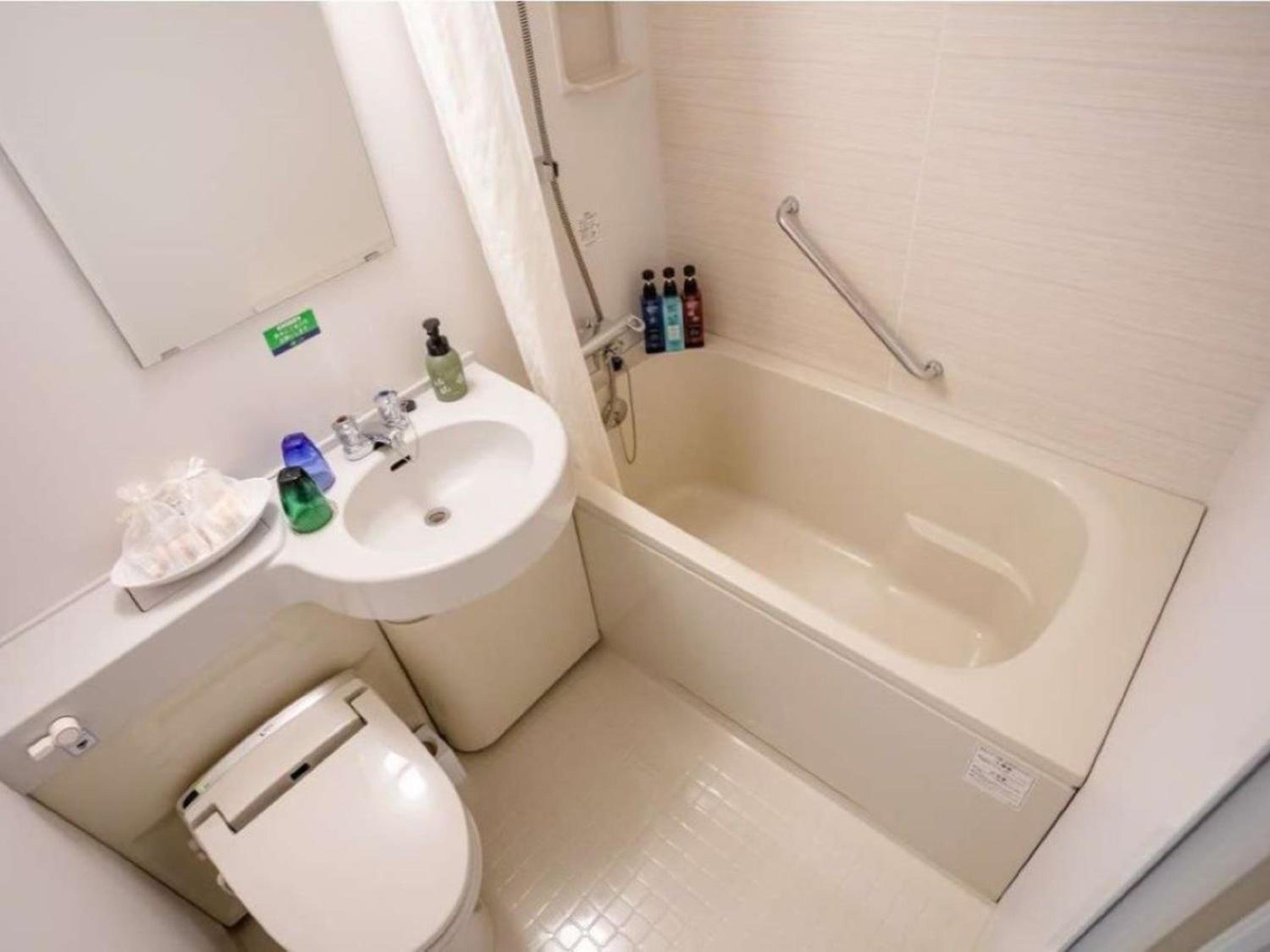 Single Room - Non-Smoking photo 2
