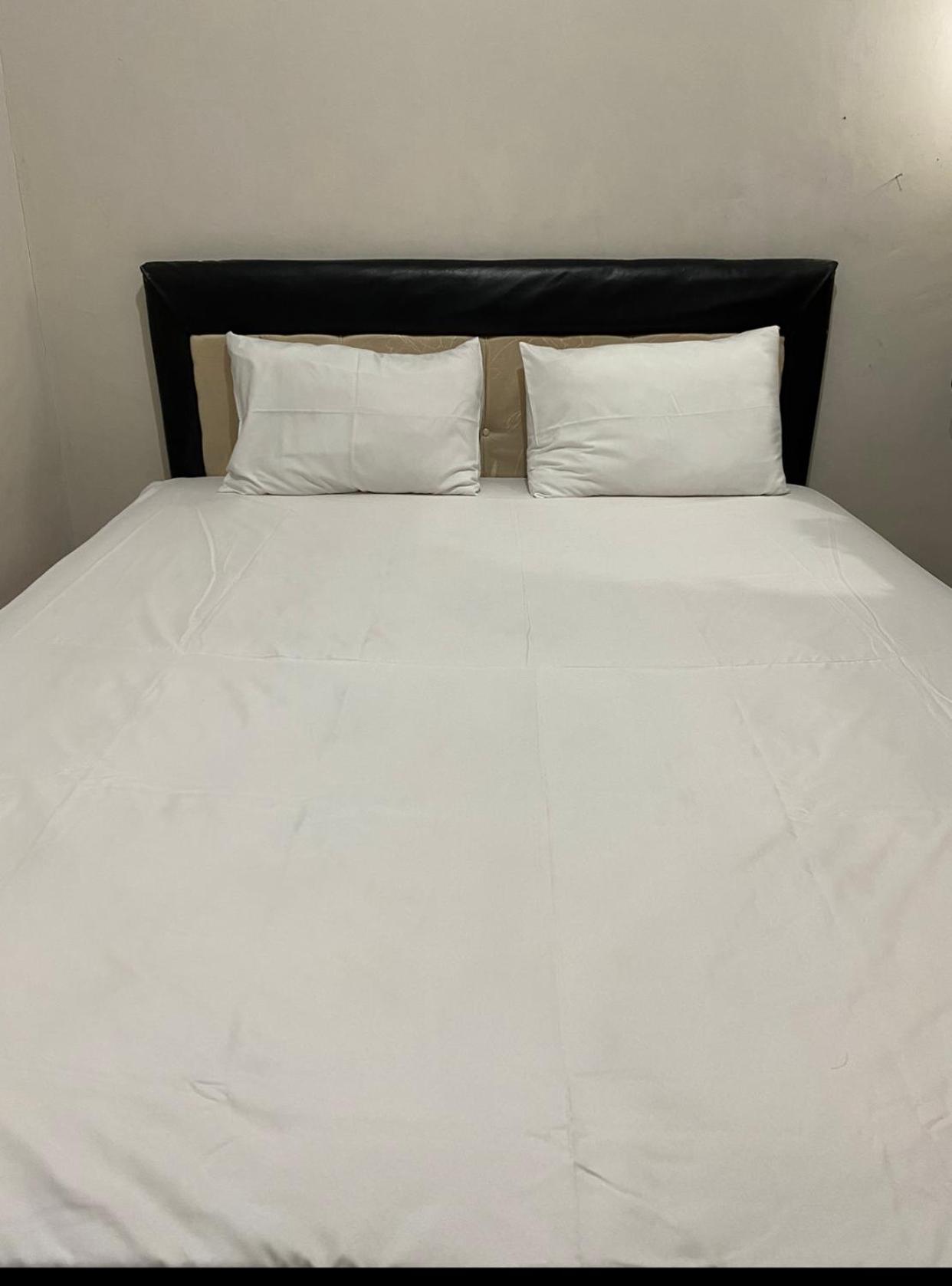 Standard Queen Room photo 3