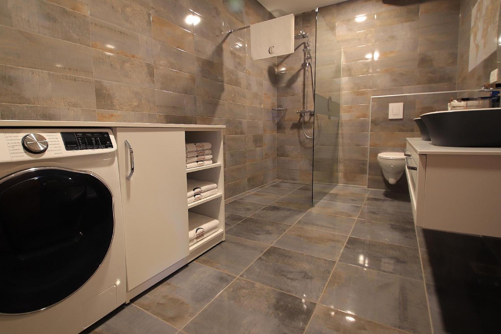 Penthouse Apartment - Photo 10