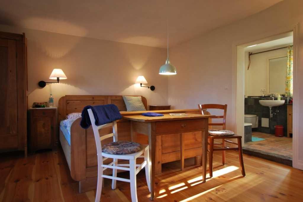Four-Bedroom House photo 1