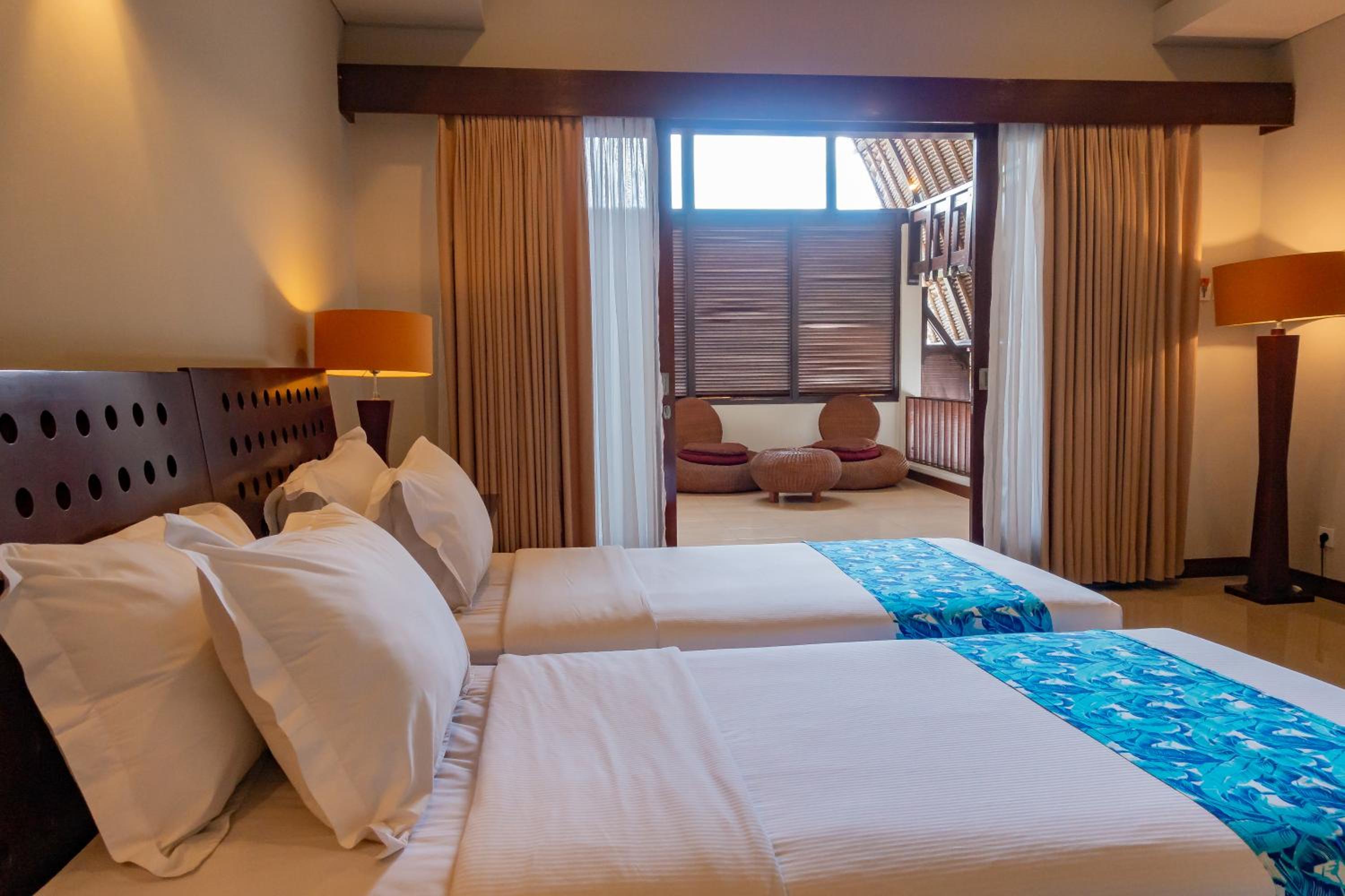 Two-Bedroom Villa with Private Pool and Garden - Photo 12