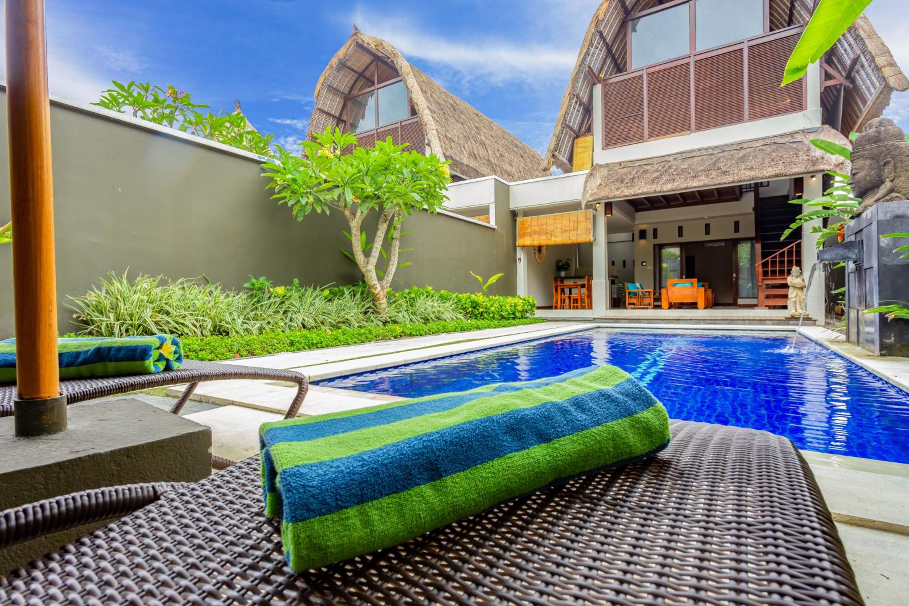 Two-Bedroom Villa with Private Pool and Garden - Photo 10