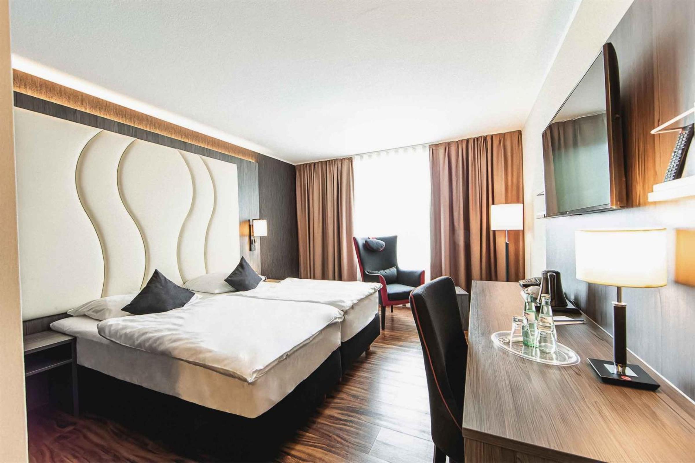 Standard Twin Room with Two Single Beds