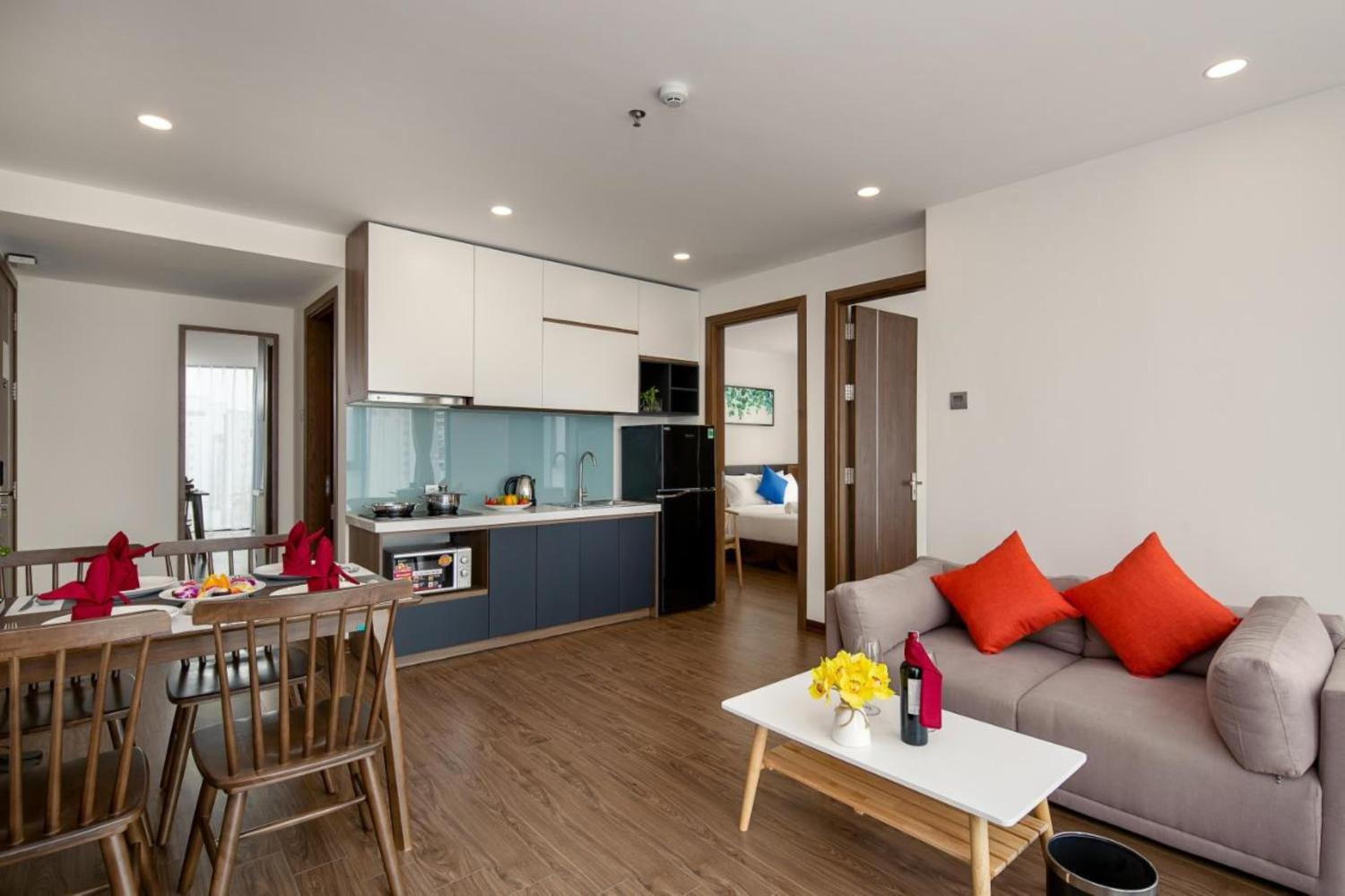 Two-Bedroom Apartment - Photo 2