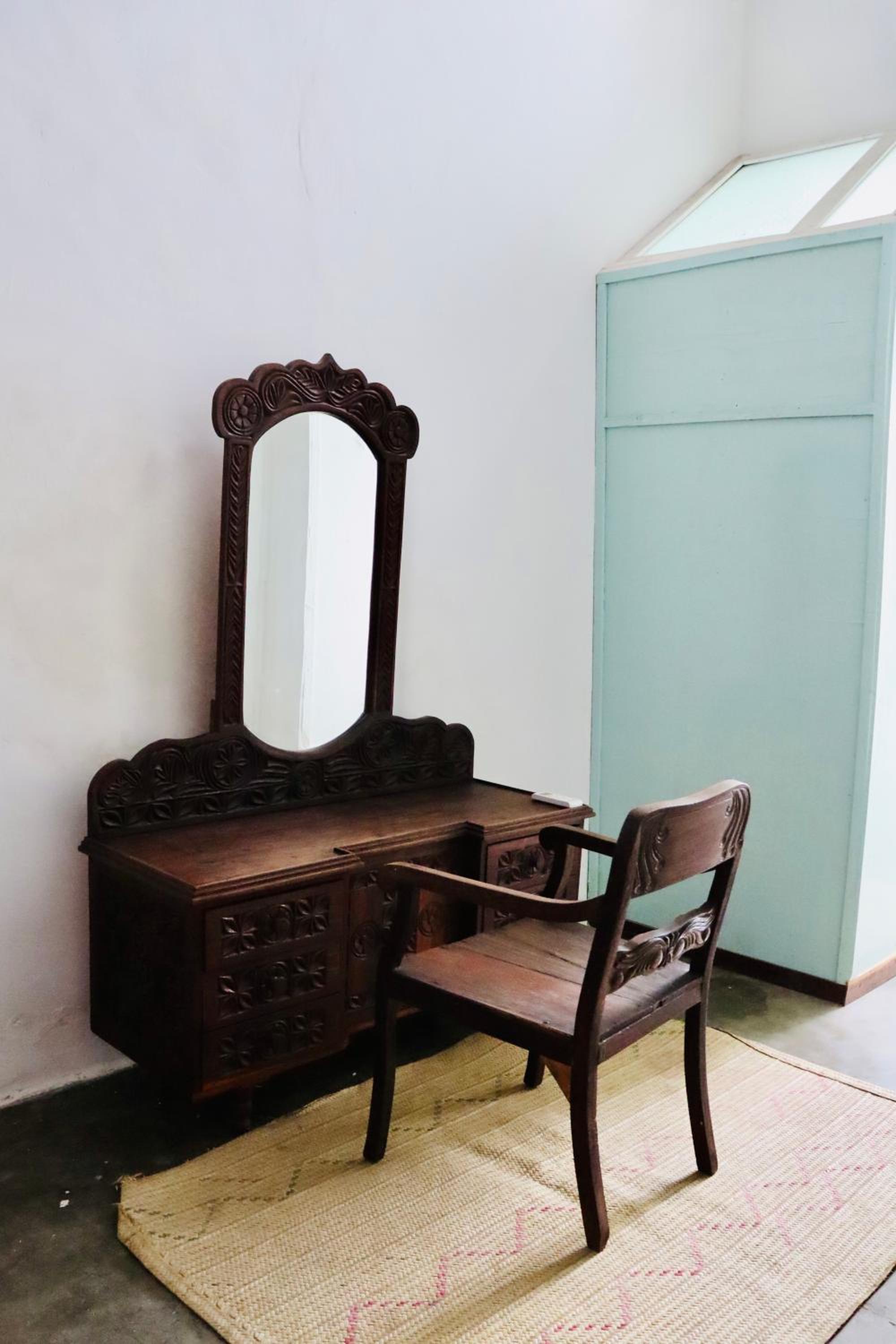 Queen Room photo 2