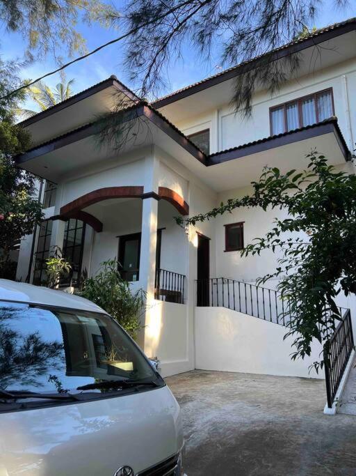 Four-Bedroom House photo 3