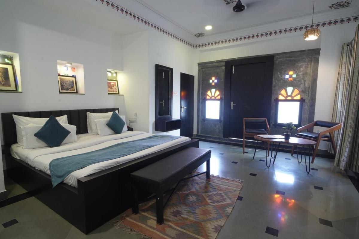 King Suite with Balcony