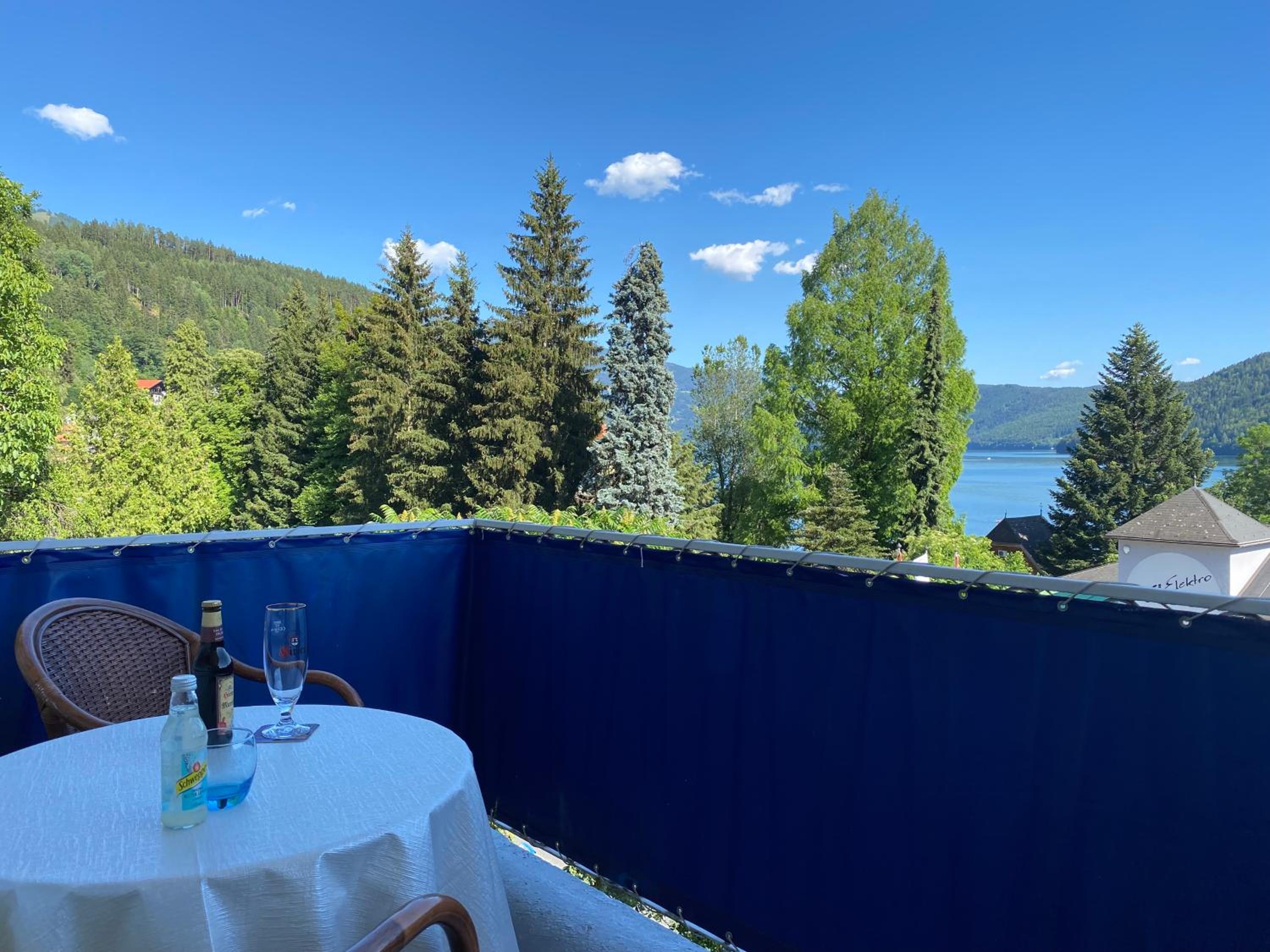 Large Double Room with Lake View - Photo 4