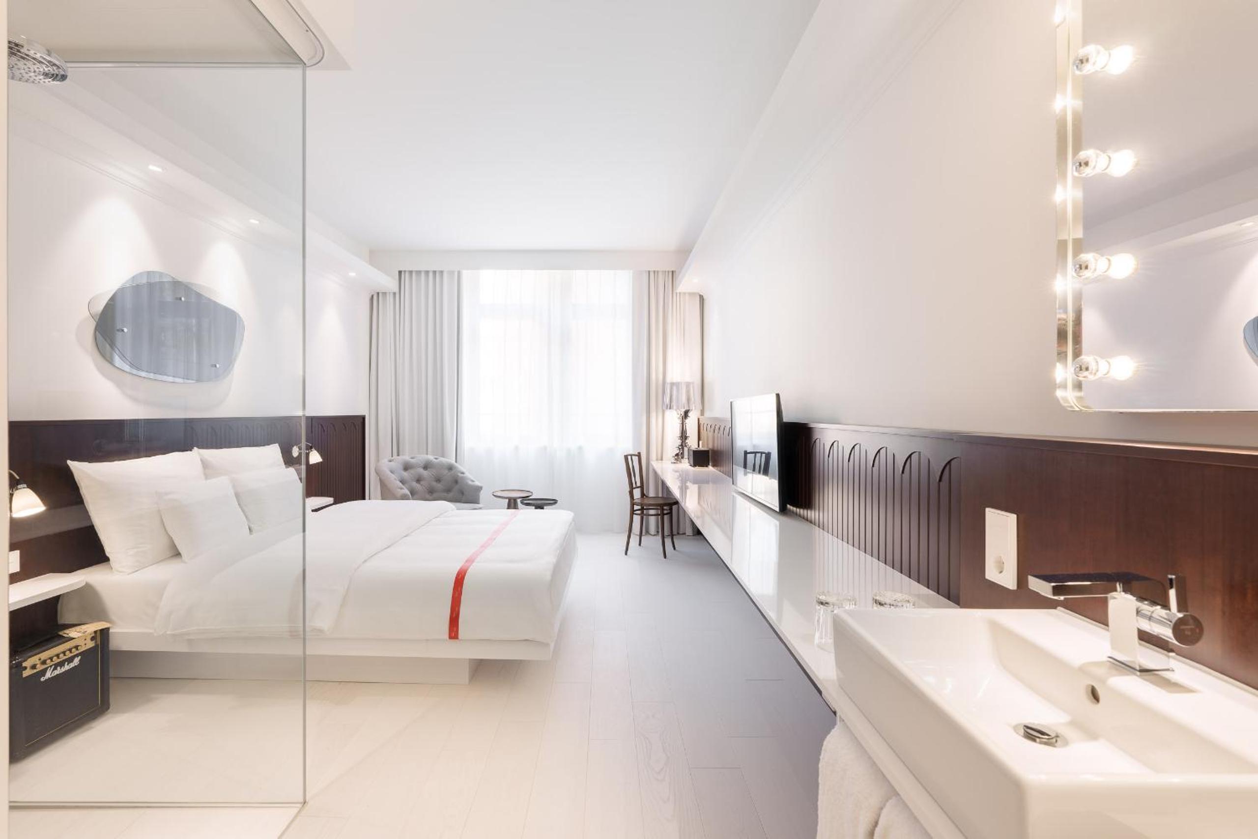 Lovely Room - Photo 3