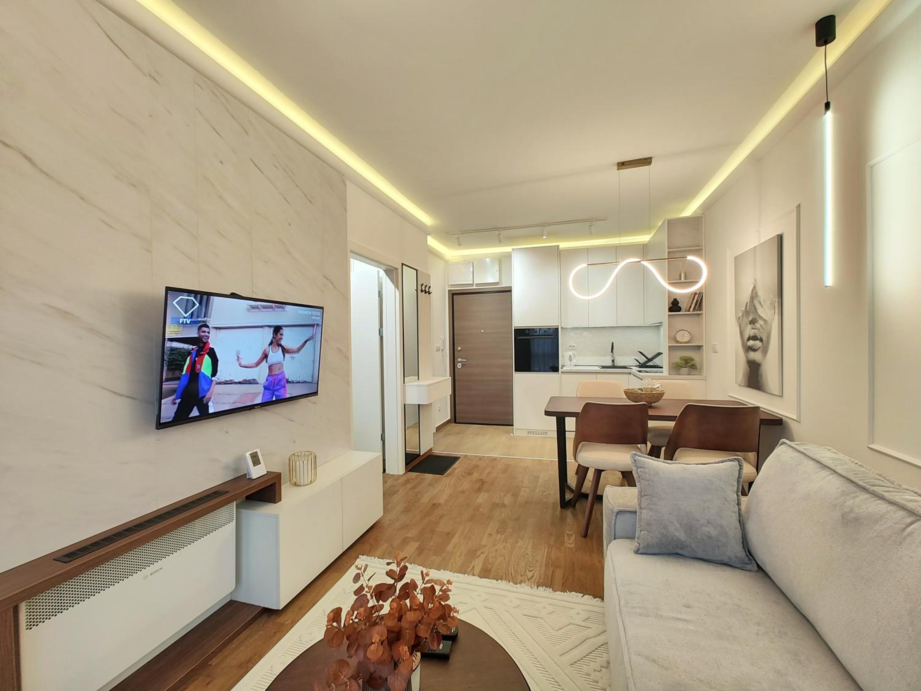 One-Bedroom Apartment