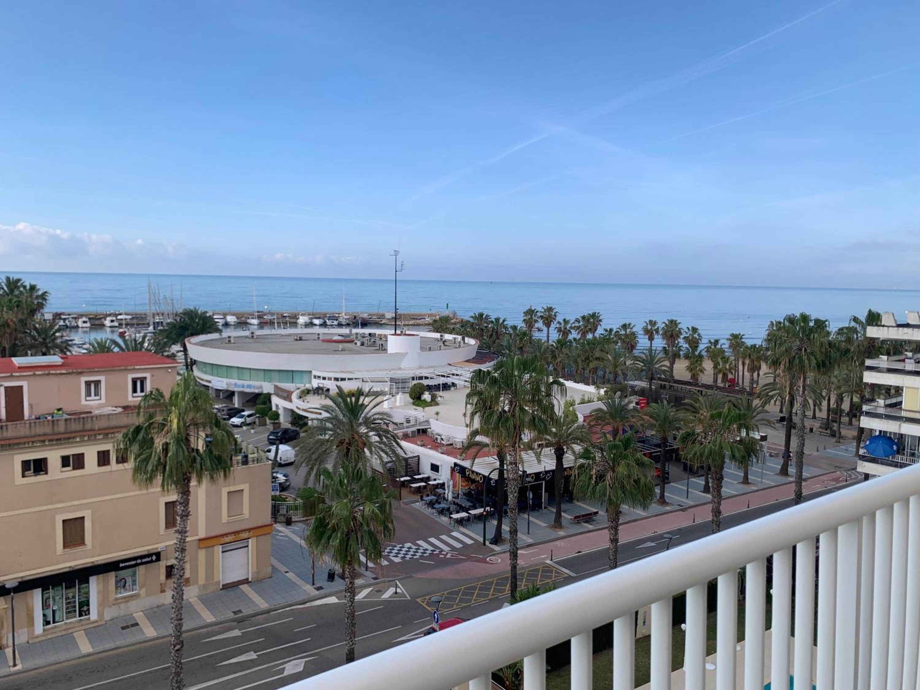 Deluxe Double Room with Balcony and Sea View photo 3