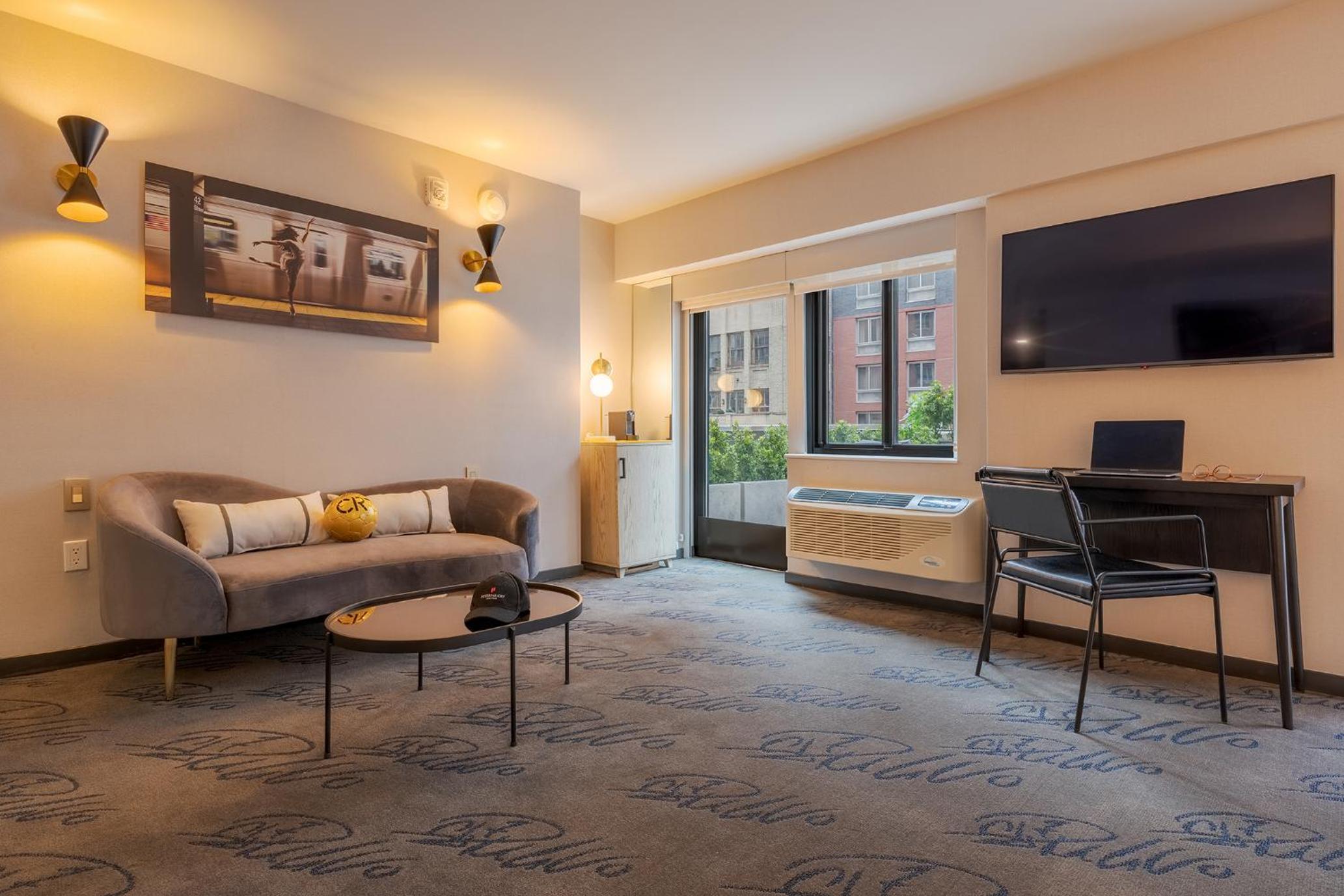 ADA - Junior Suite with Balcony and View thumbnail 6