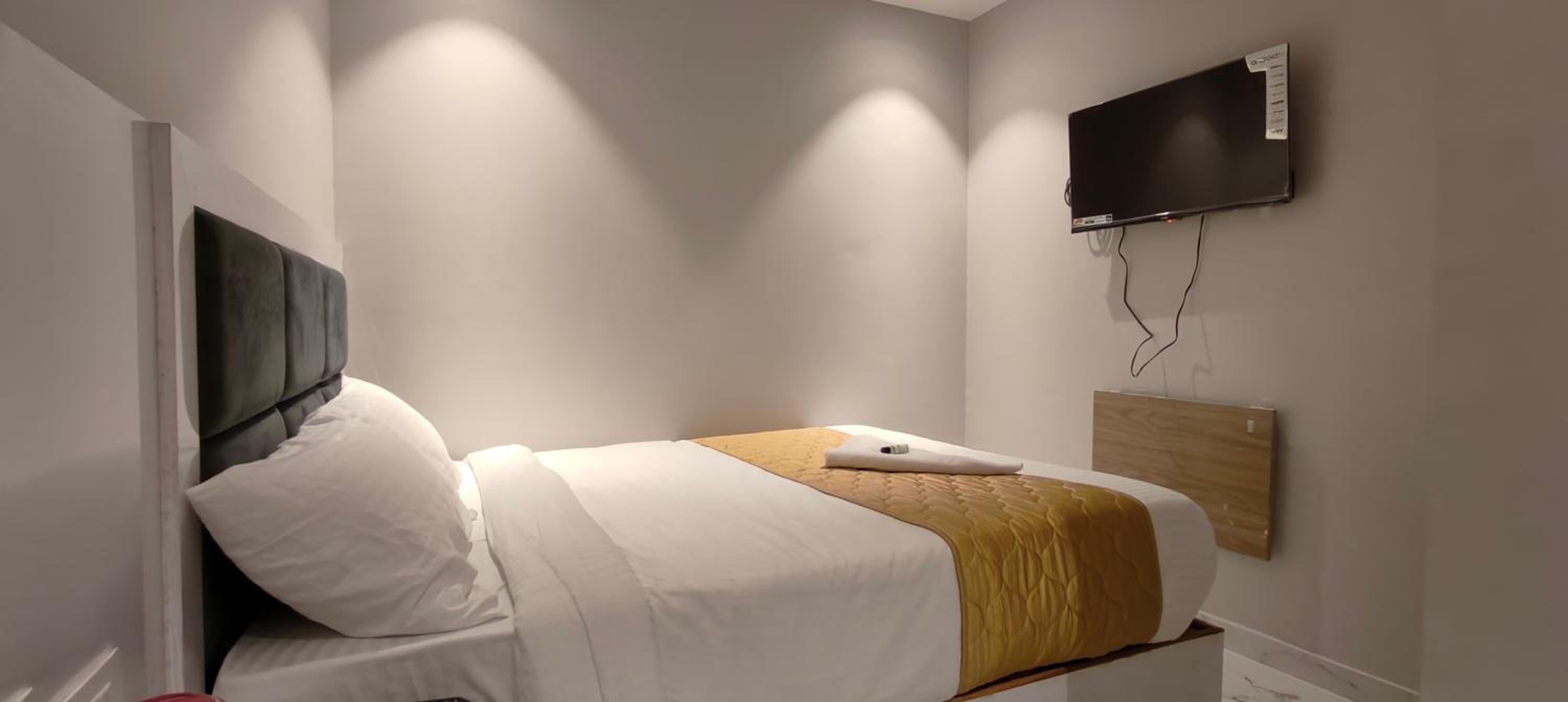 Double Room - Photo 3