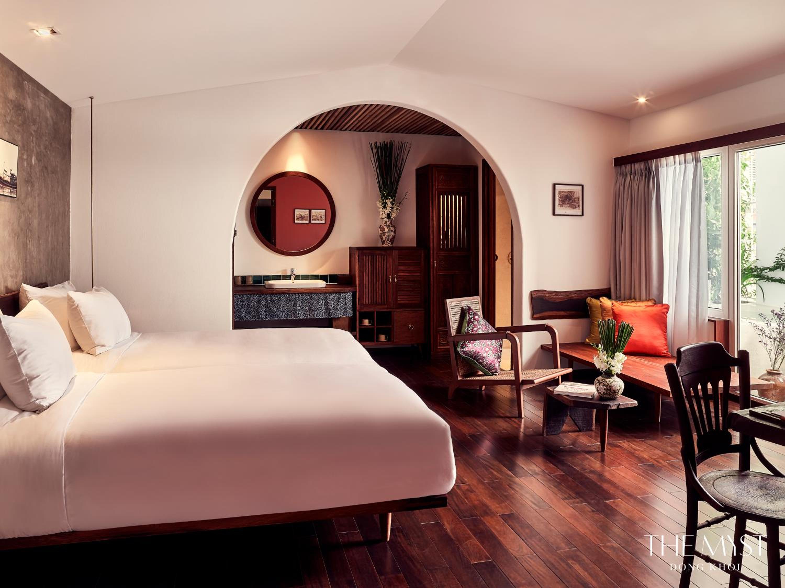 Dong Khoi Balcony Twin Room