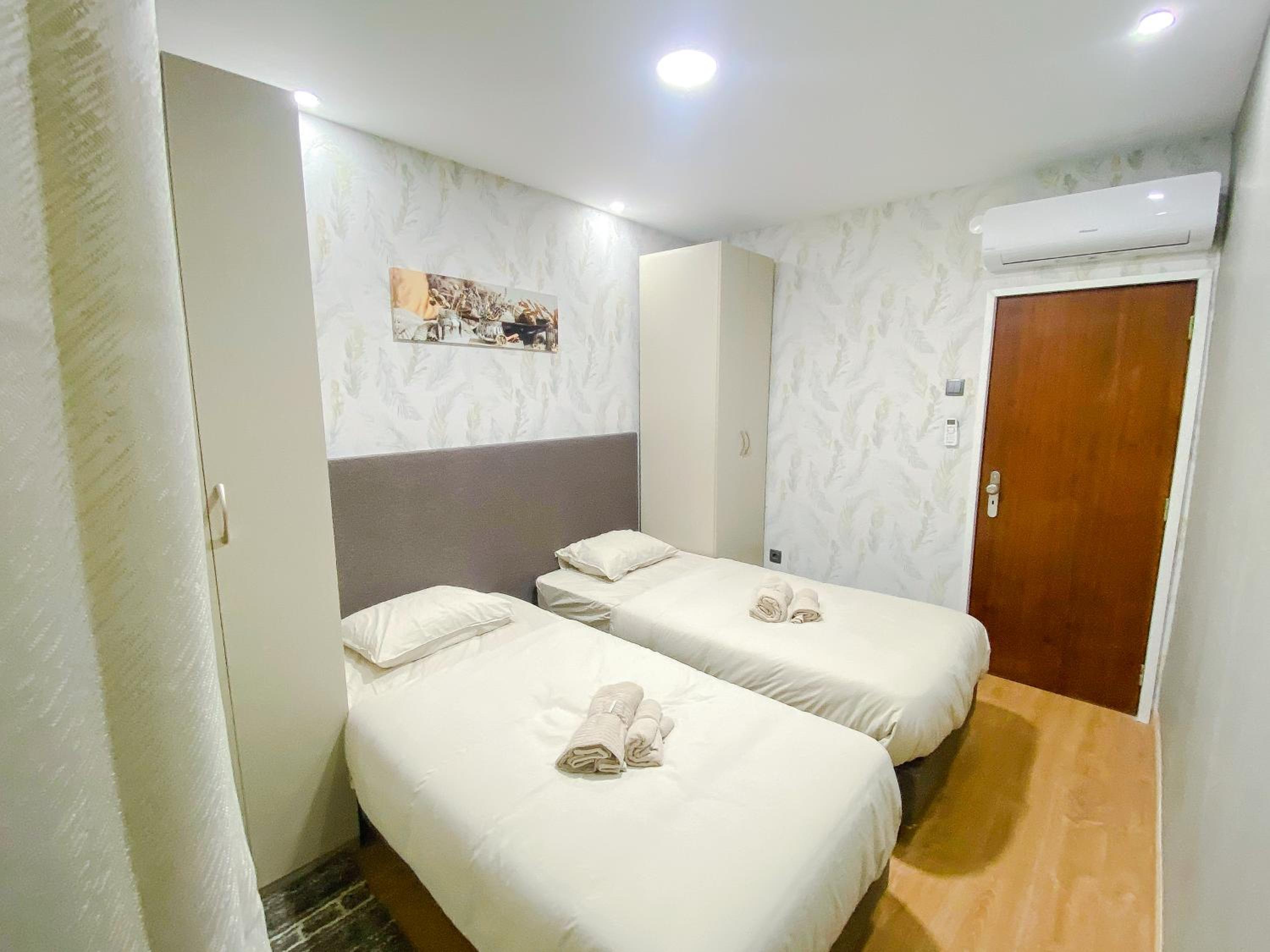 Twin Room with Shared Bathroom