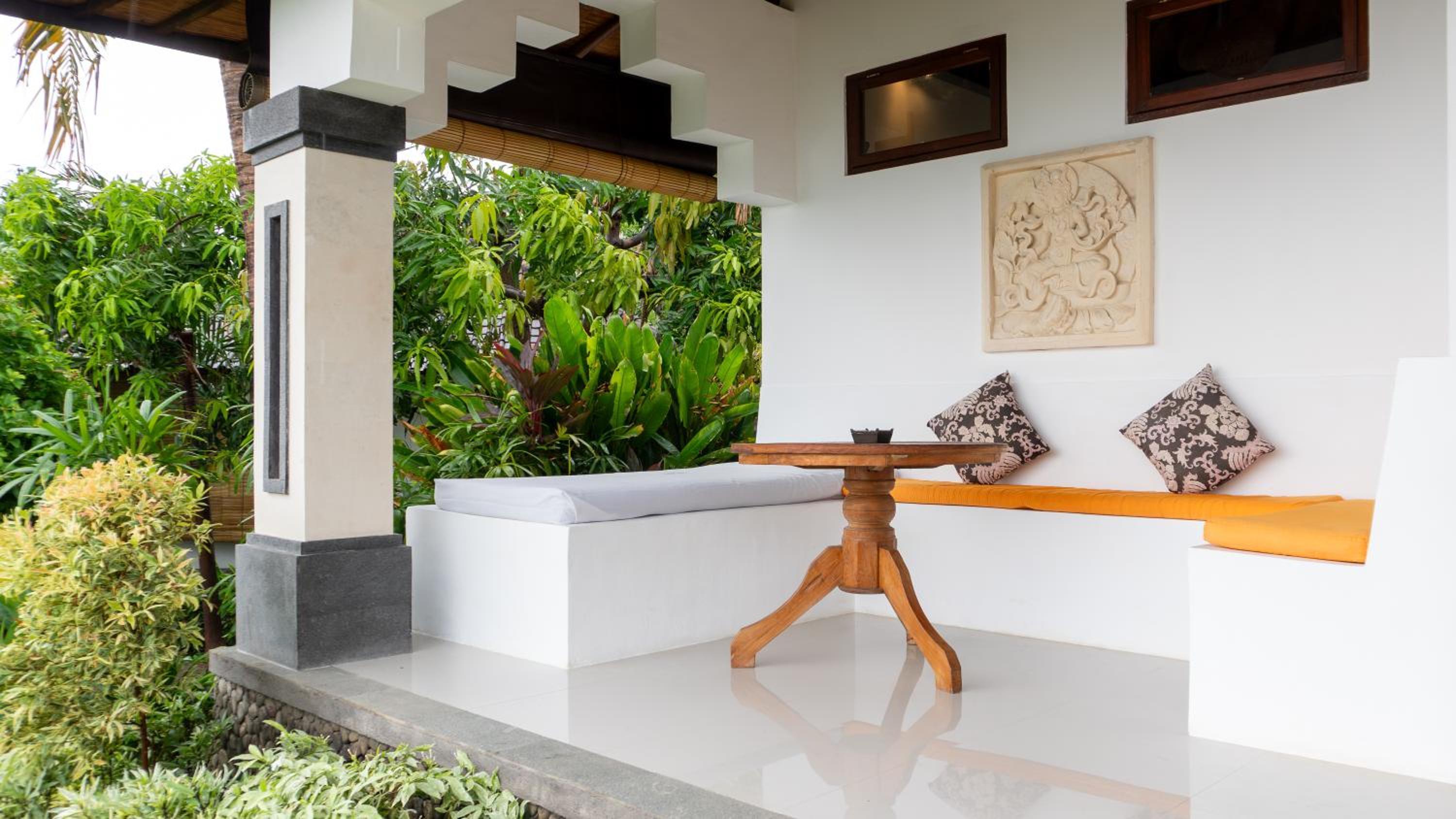 One Bedroom Sea View Villa - Photo 2