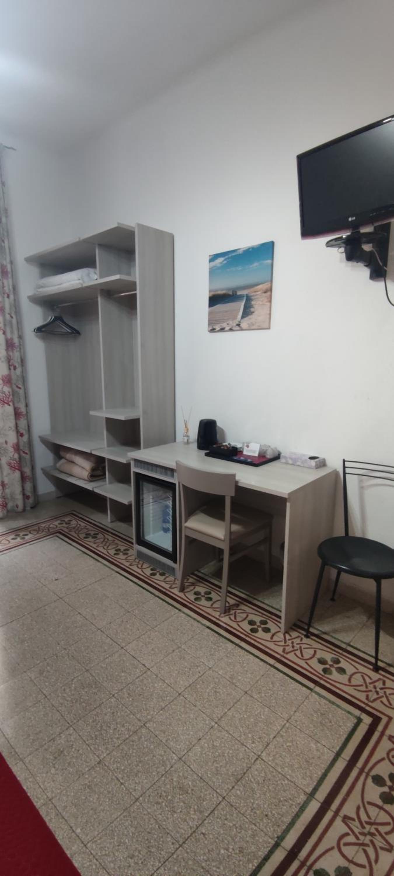 Triple Room with Balcony - Photo 4