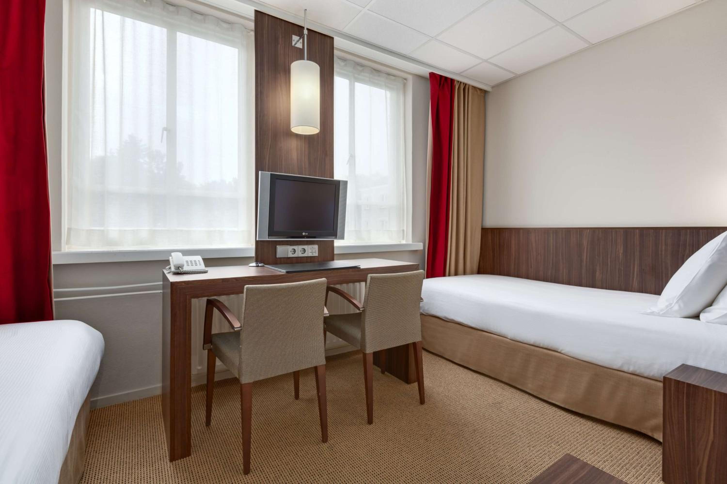 Standard Double or Twin Room - Photo 1