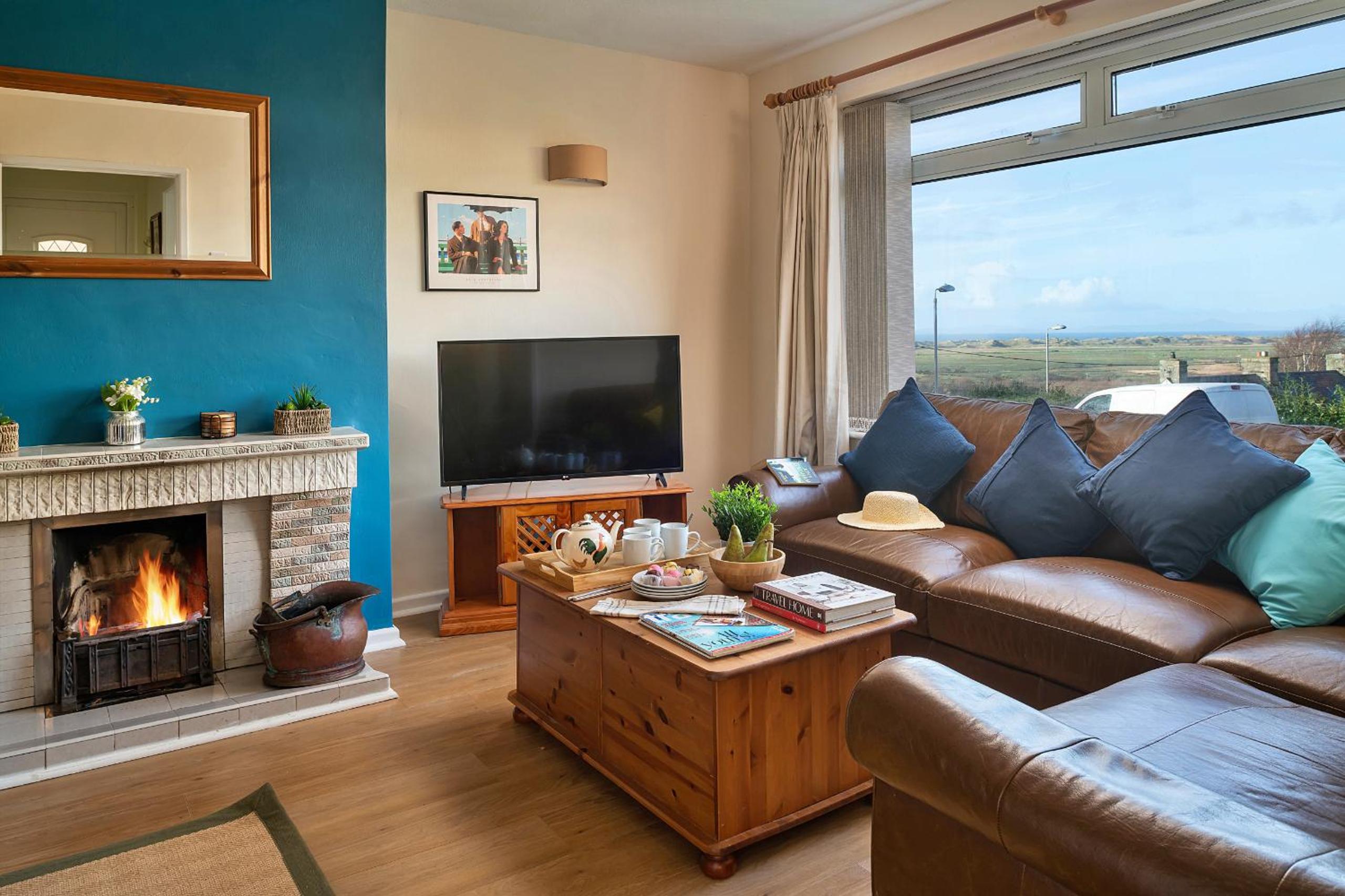 Bungalow with Sea View photo 2