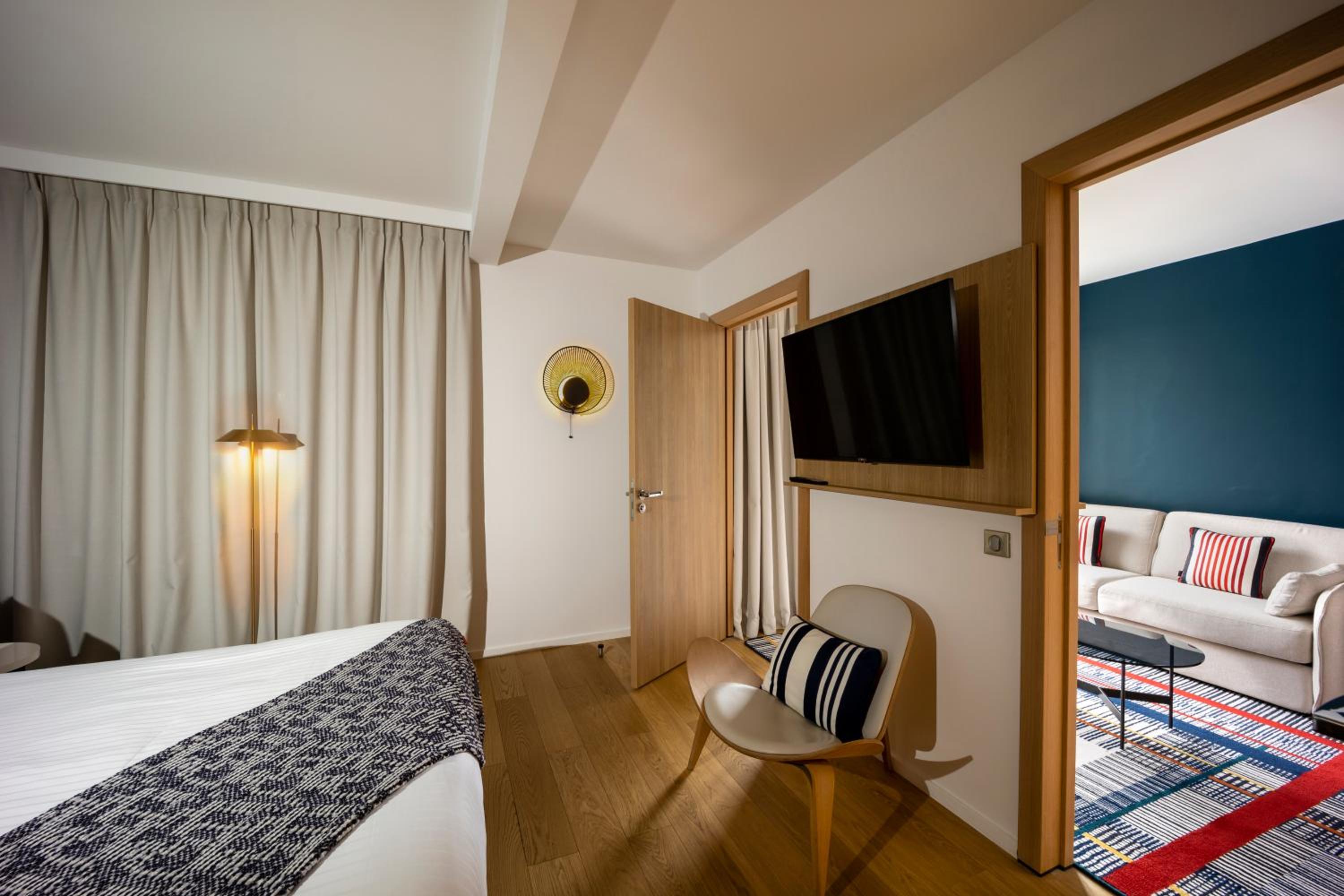 Junior Suite - Photo 1