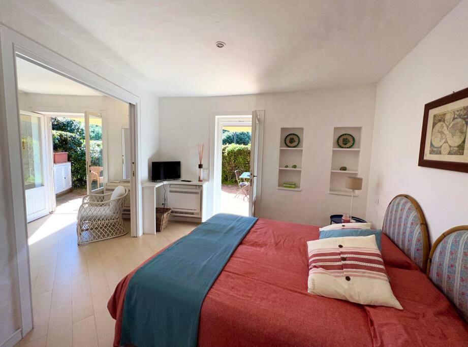 One-Bedroom House photo 1