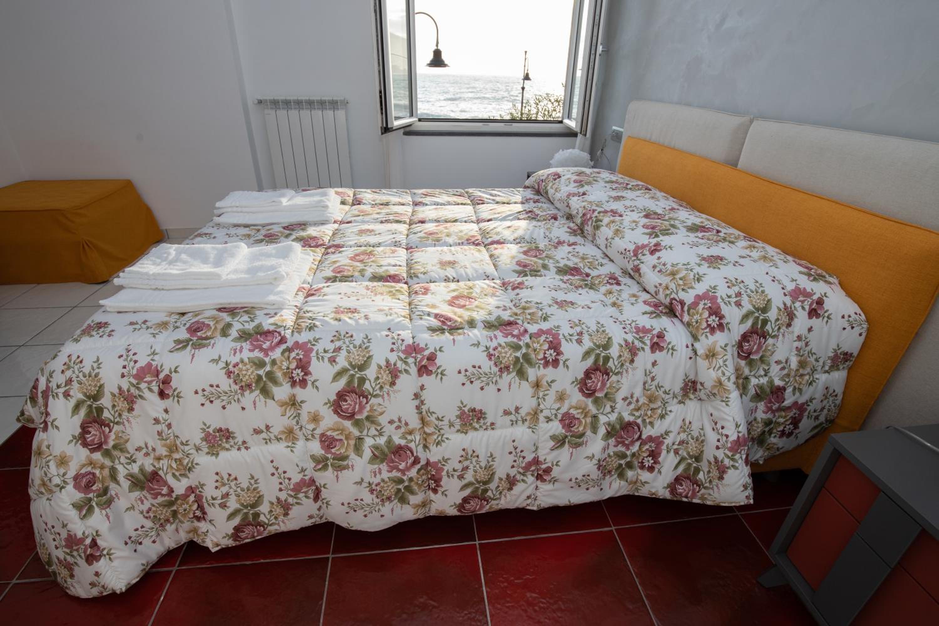 Standard Double or Twin Room with Sea View