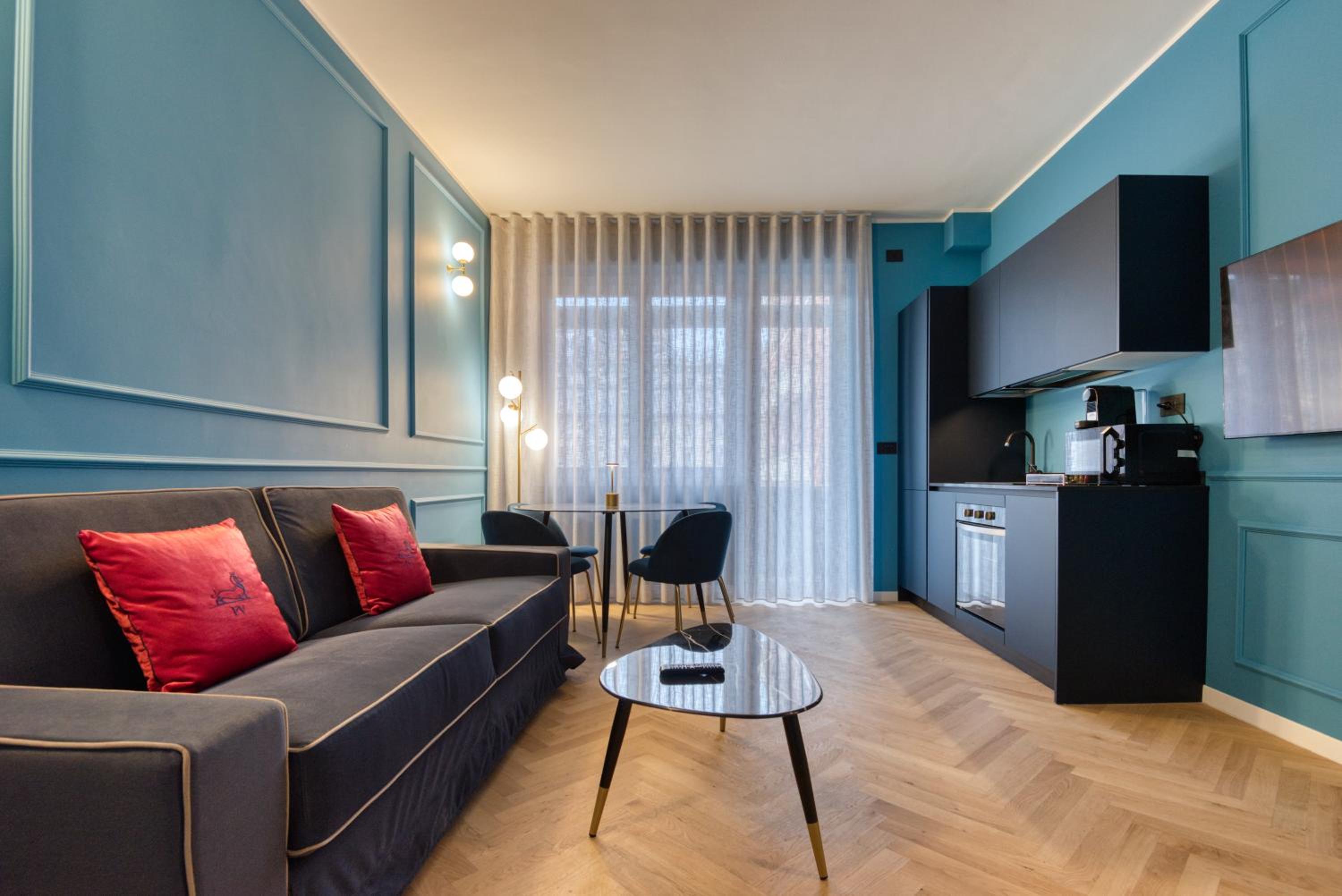 One-Bedroom Apartment