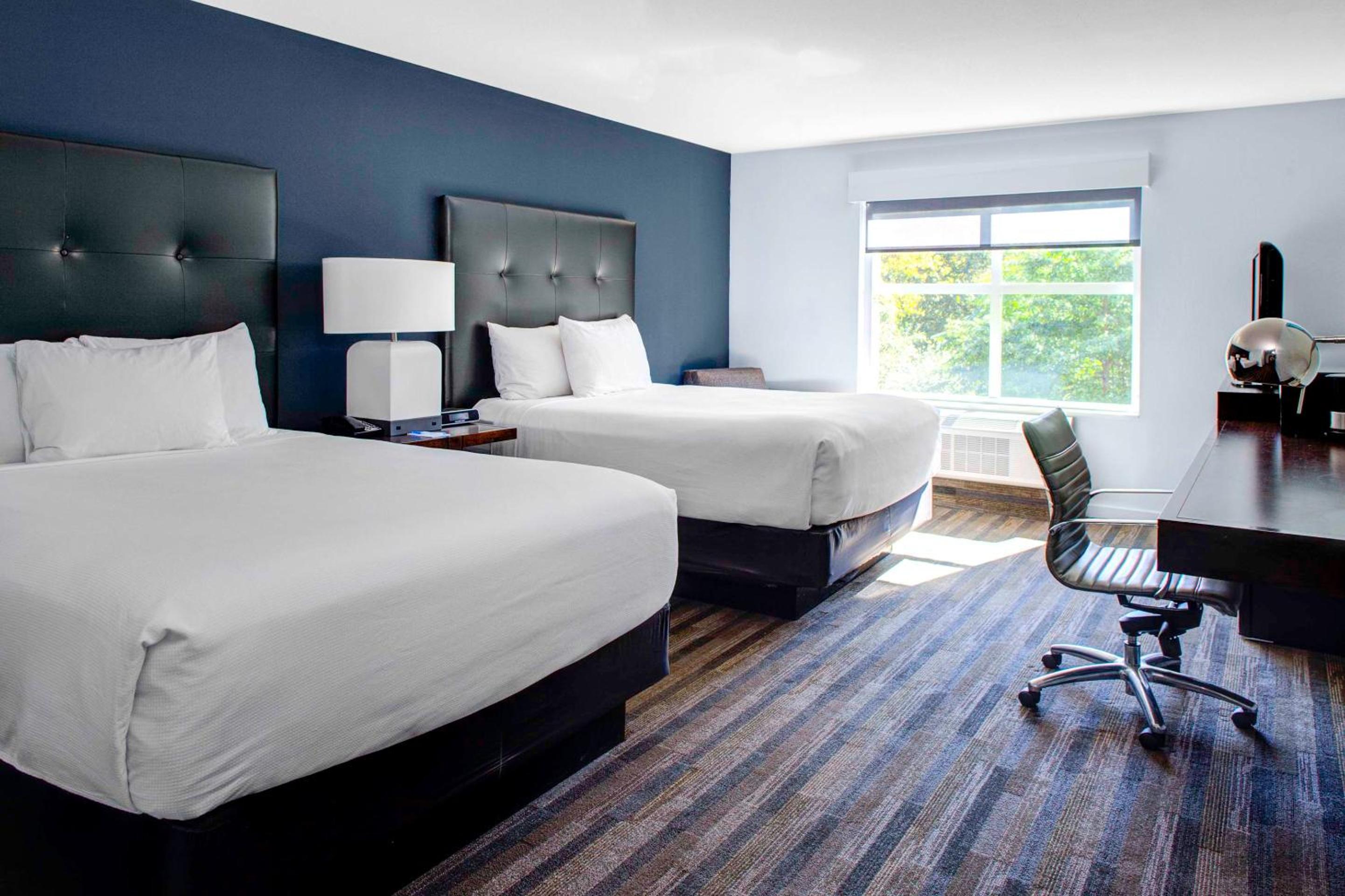 Queen Room with Two Queen Beds - Photo 1