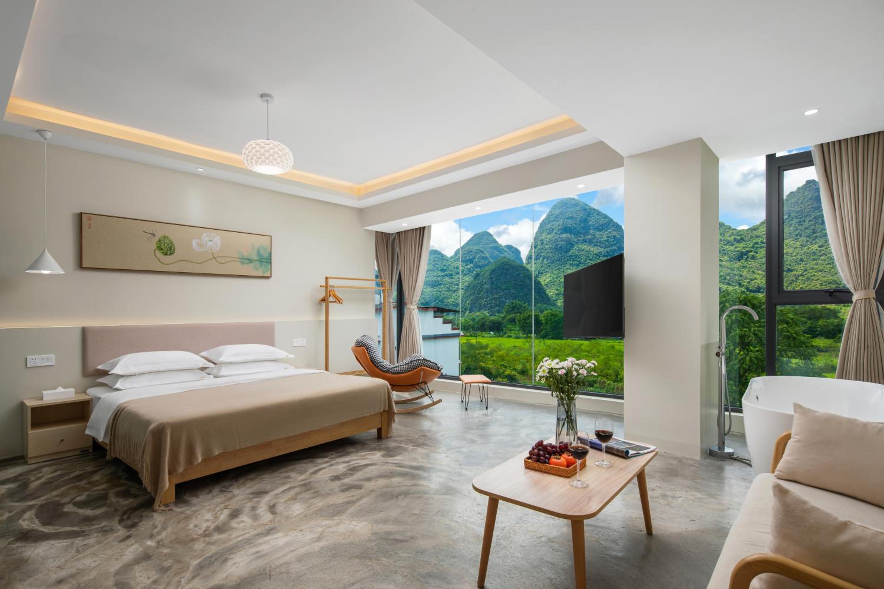 King Room with Mountain View