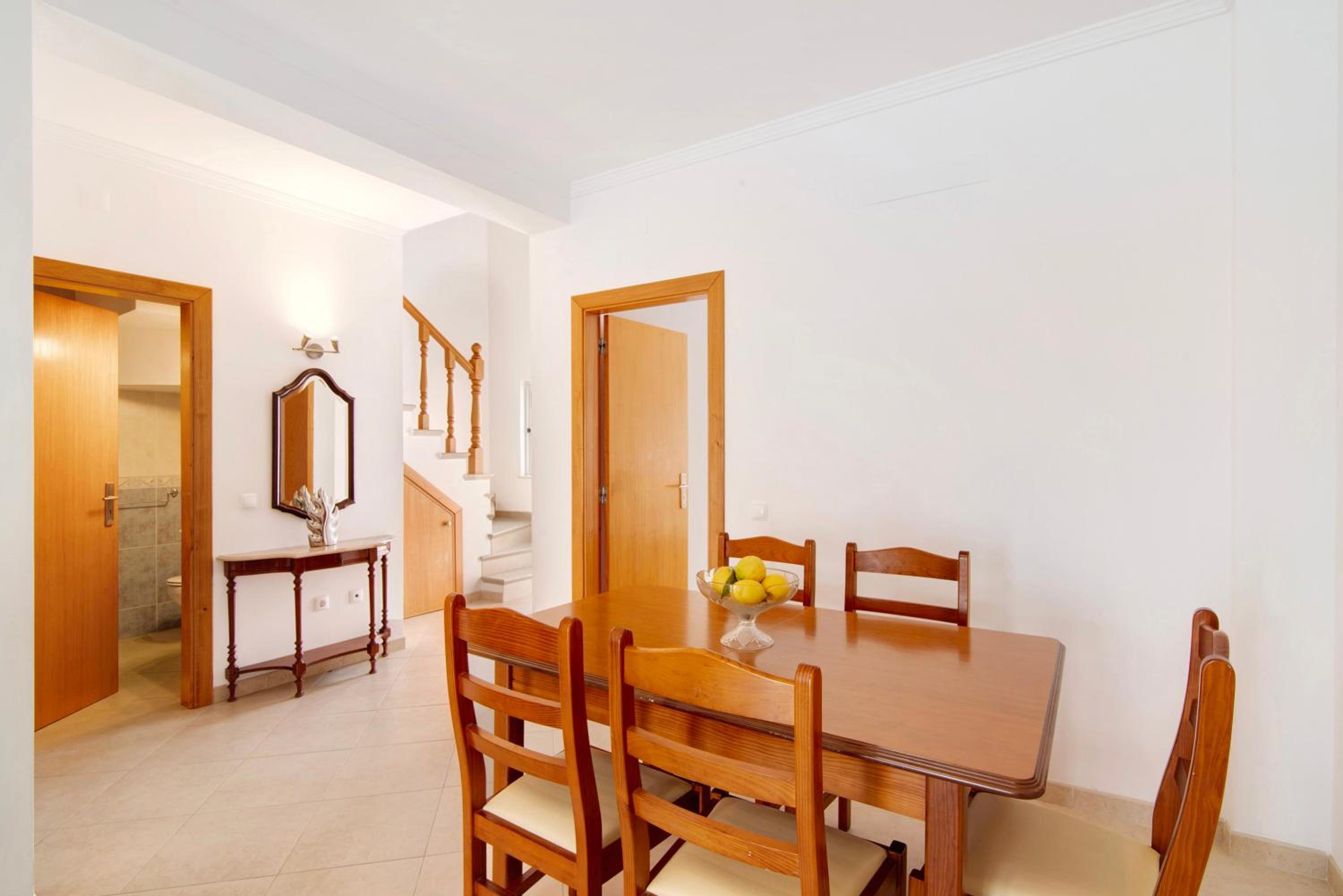 Villa photo 2
