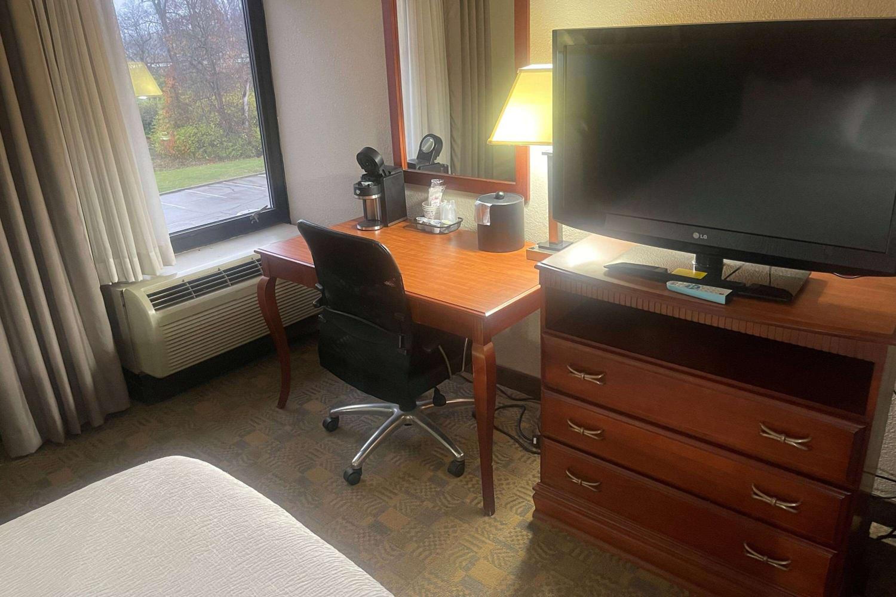 Days Inn by Wyndham Englewood Dayton Airport, Bilde 2