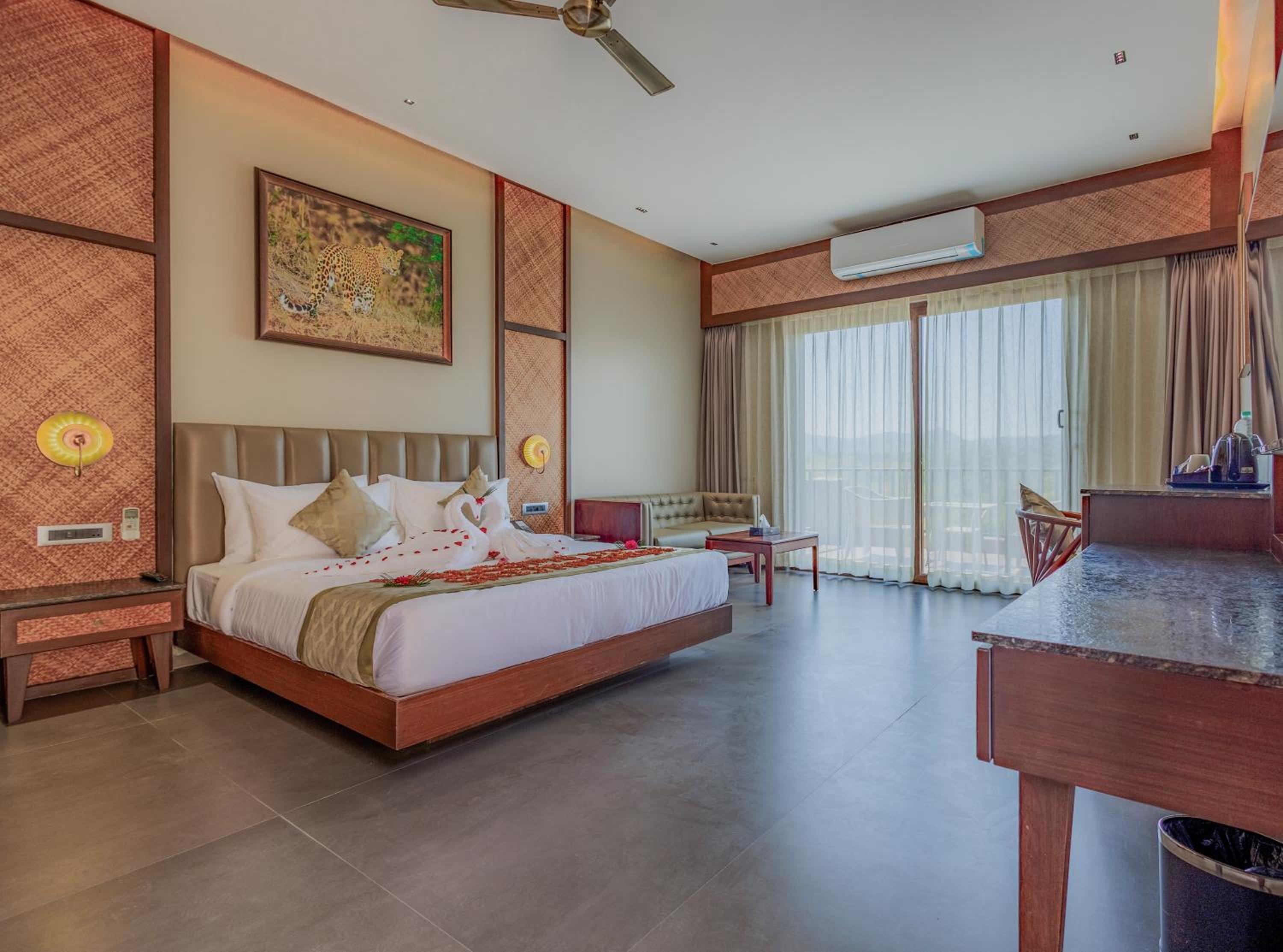 Infinity Valley And Fort View Rooms Light and sound show tickets Complimetry ( Only Tickets No Tranport Included), Spa 15%, Hi- Tea(04.30 PM to 05.30 PM)