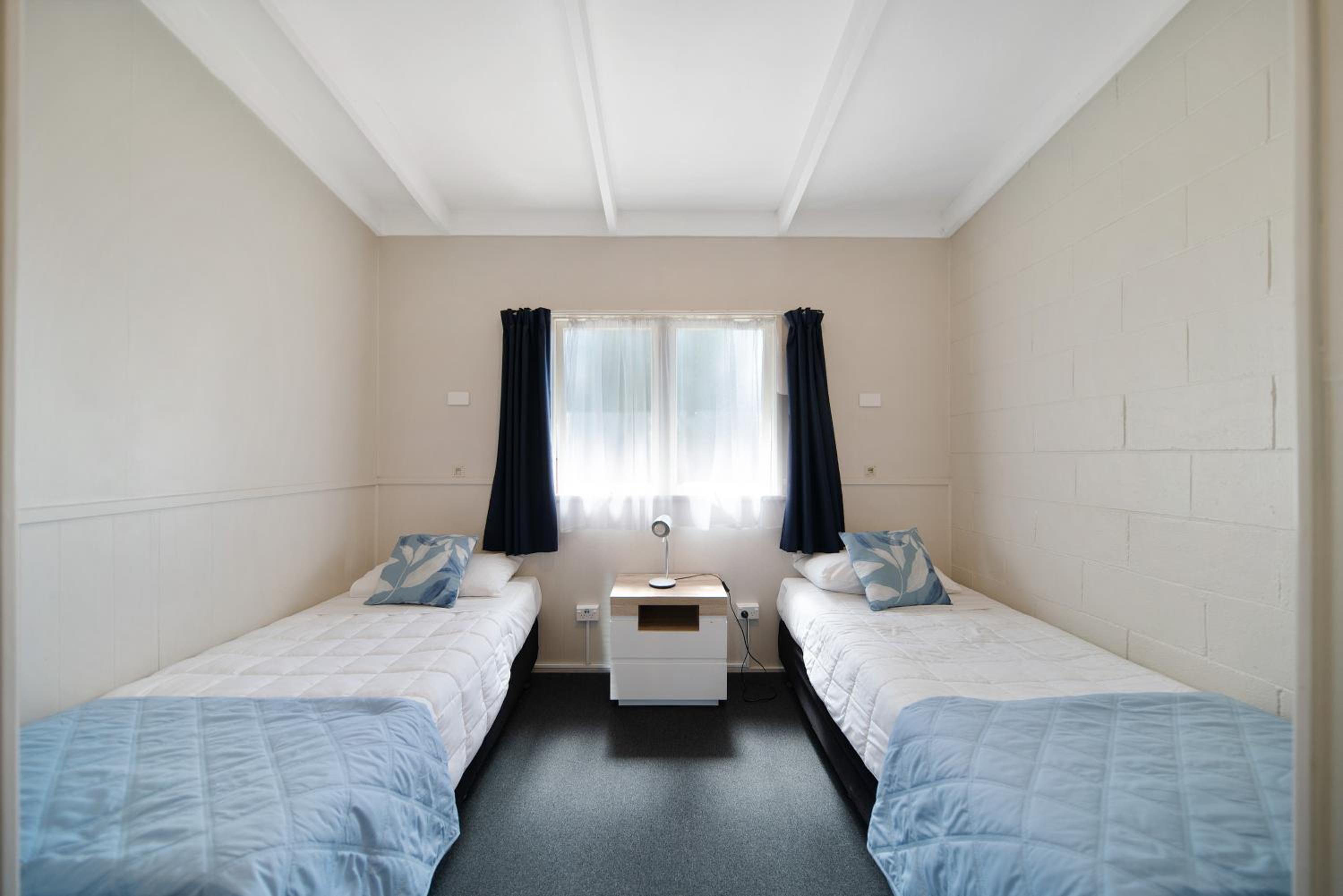 One-Bedroom Apartment - Photo 2