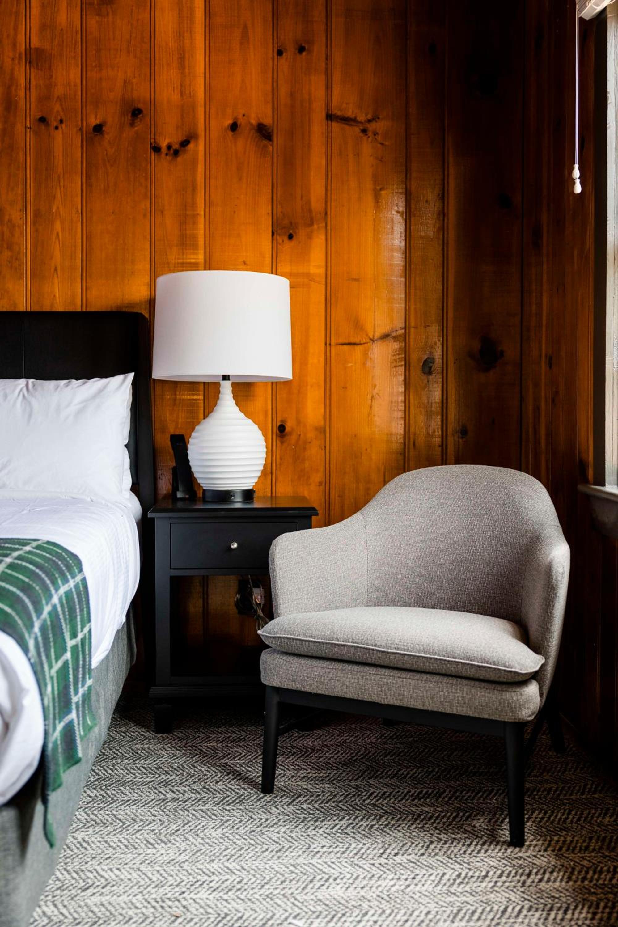 Historic Inn King Room - Photo 2