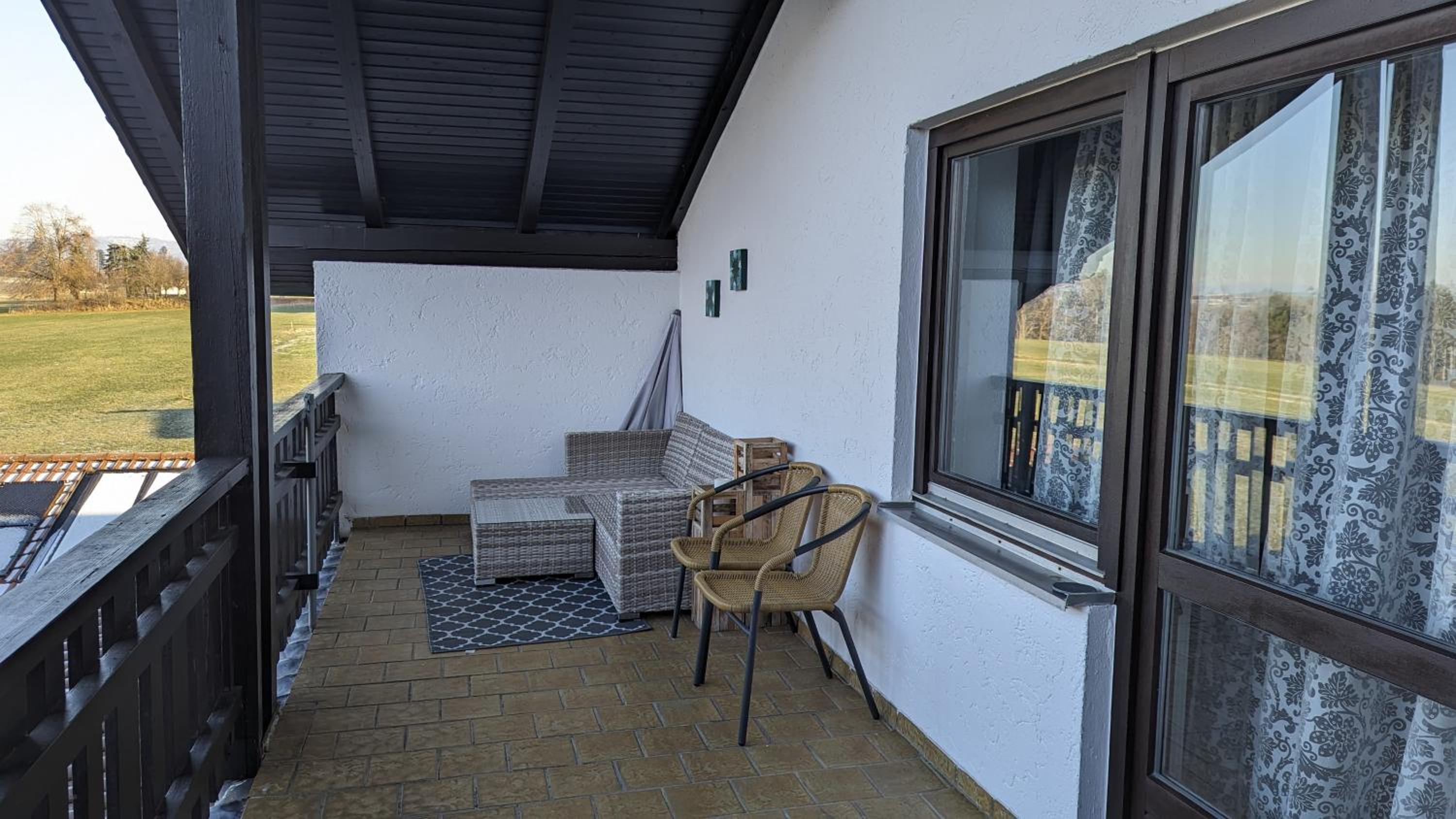 Double Room with Balcony - Photo 12